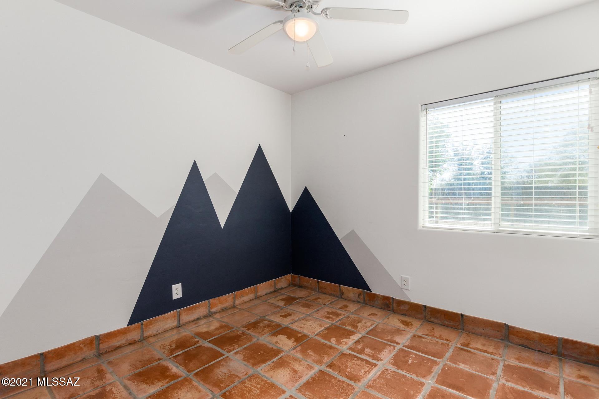 White Fence Farms (1-65) - Residential