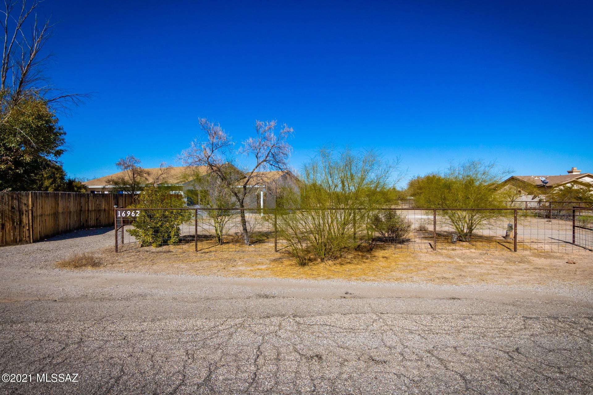 White Fence Farms (1-65) - Residential