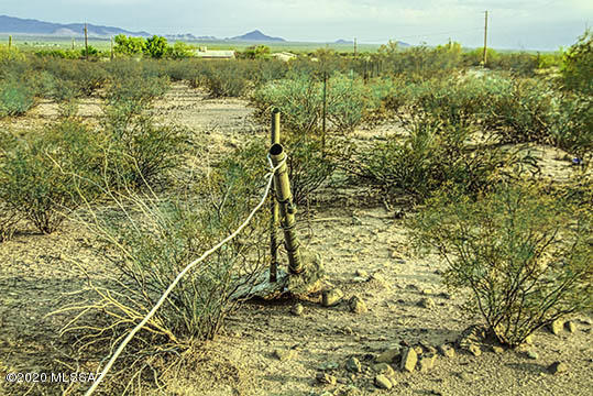 Unsubdivided - Land