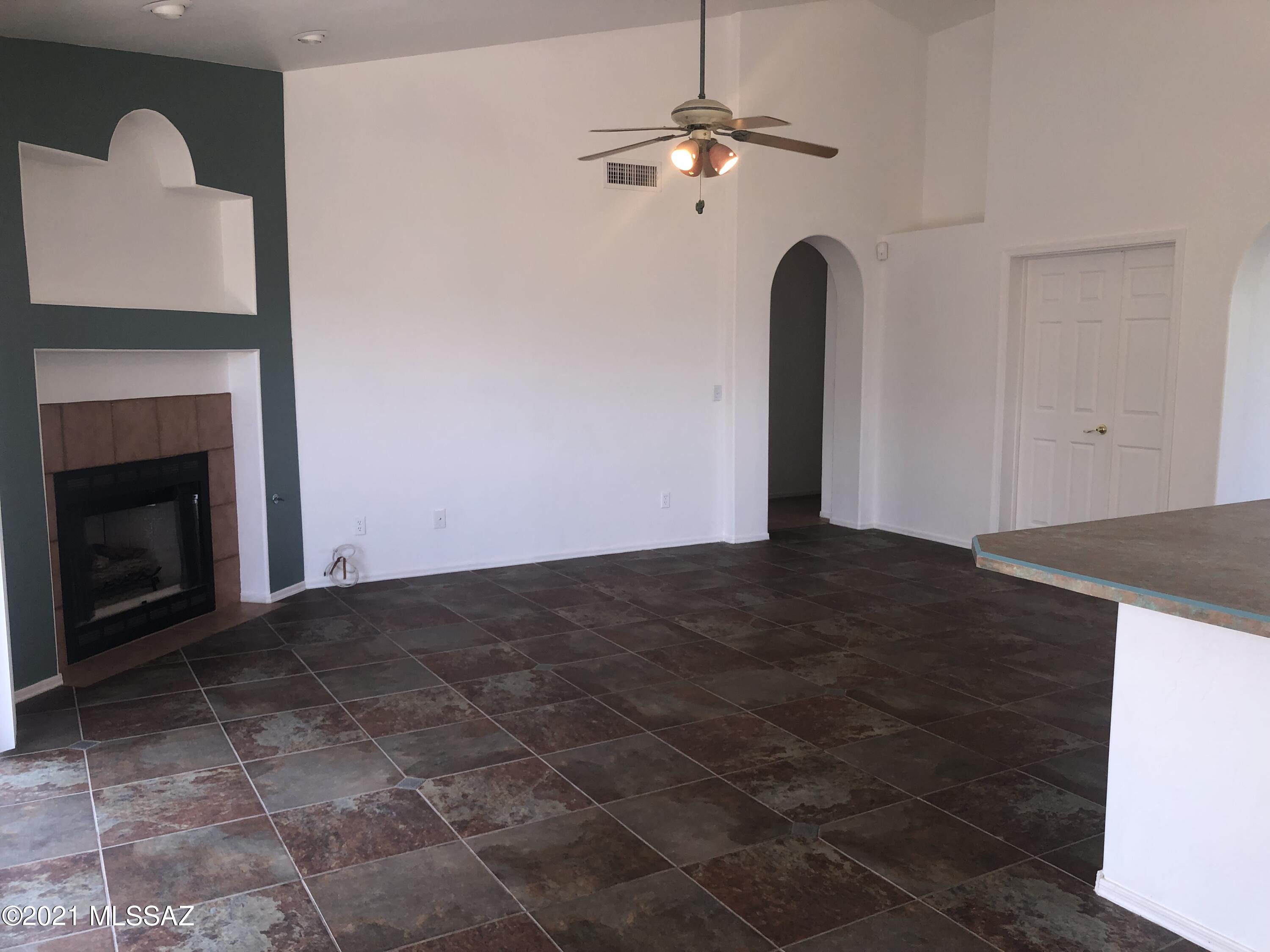 Catalina Shadows Estates (69-540) - Residential Lease
