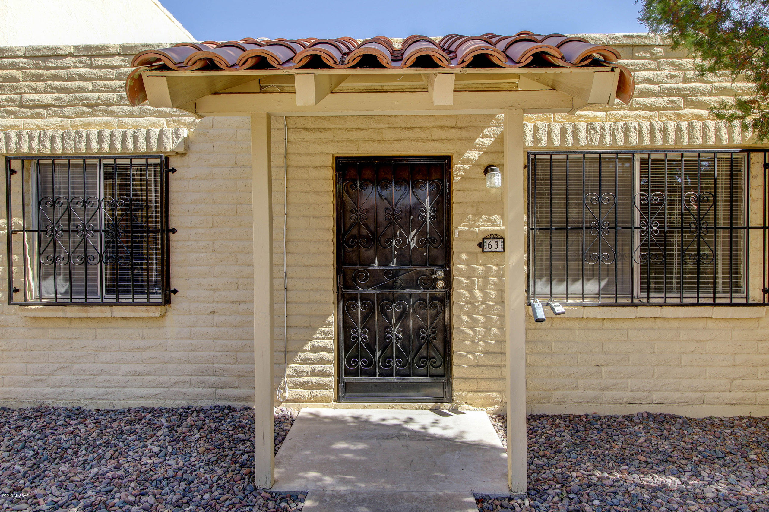 Villa Del Vista Condominium - Residential