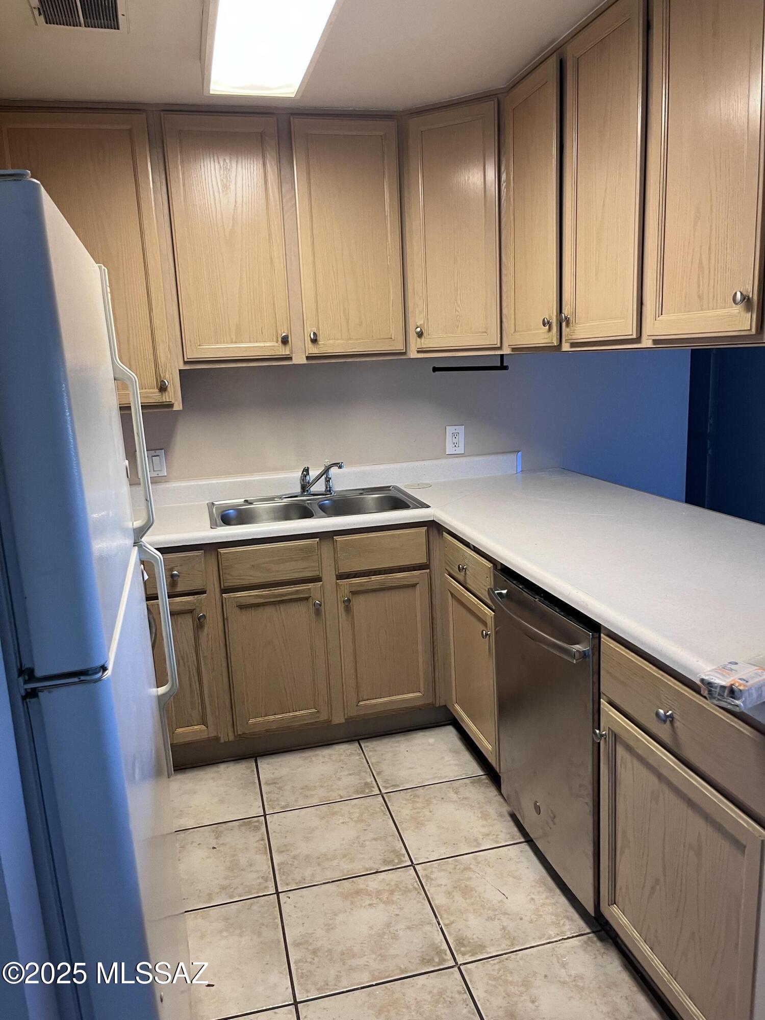 Langley Gardens Condominiums - Residential Lease