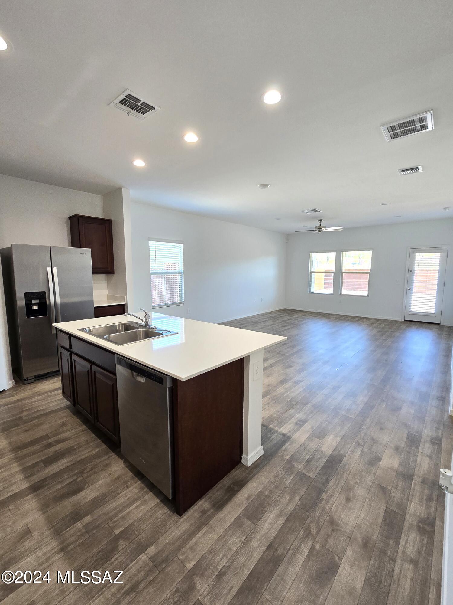 Roadrunner - Residential