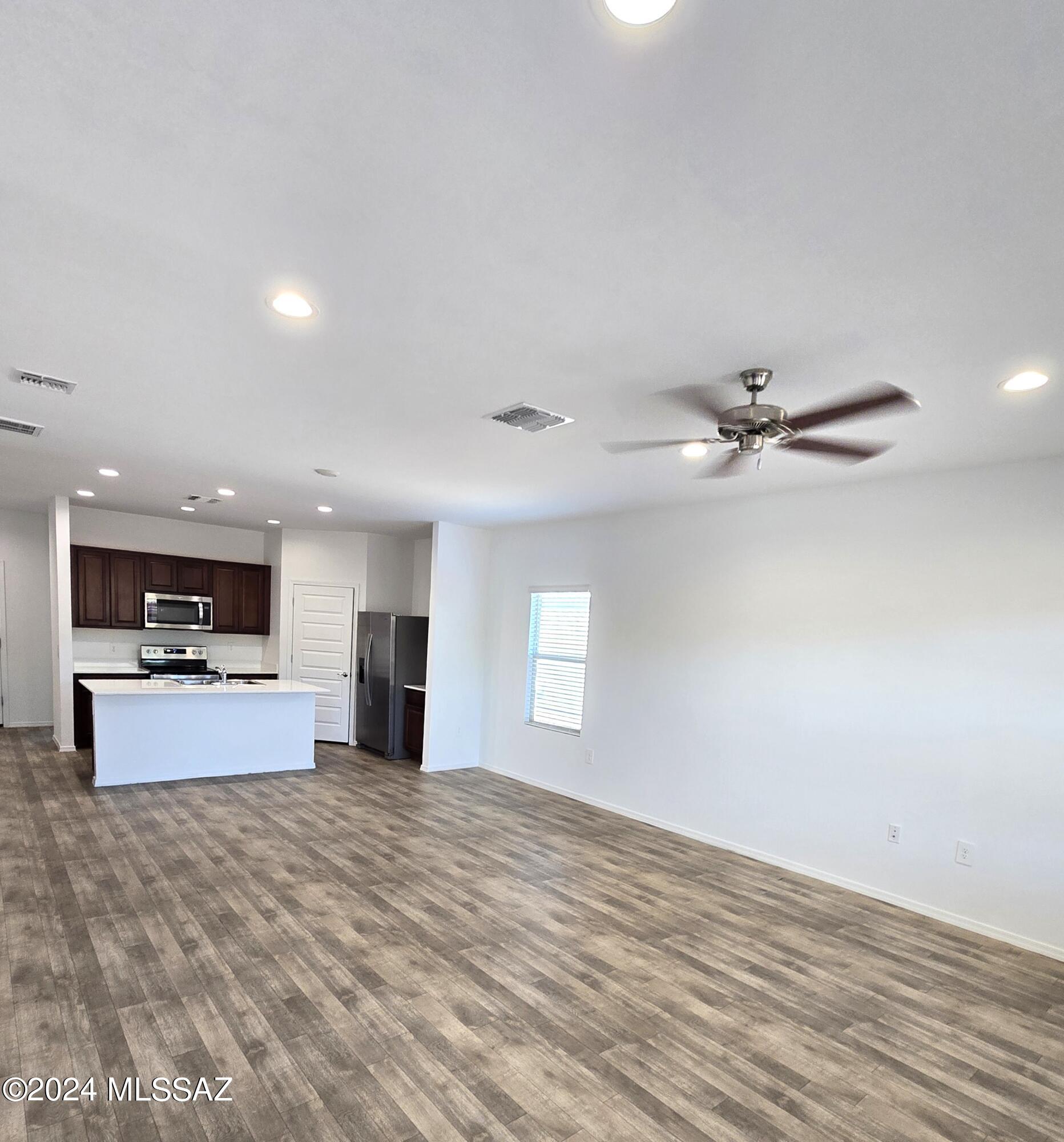 Roadrunner - Residential