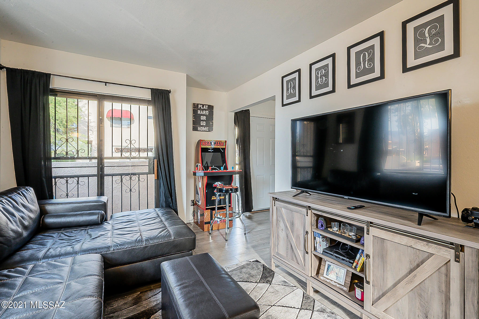 France Terrace Townhomes (1-27) - Residential