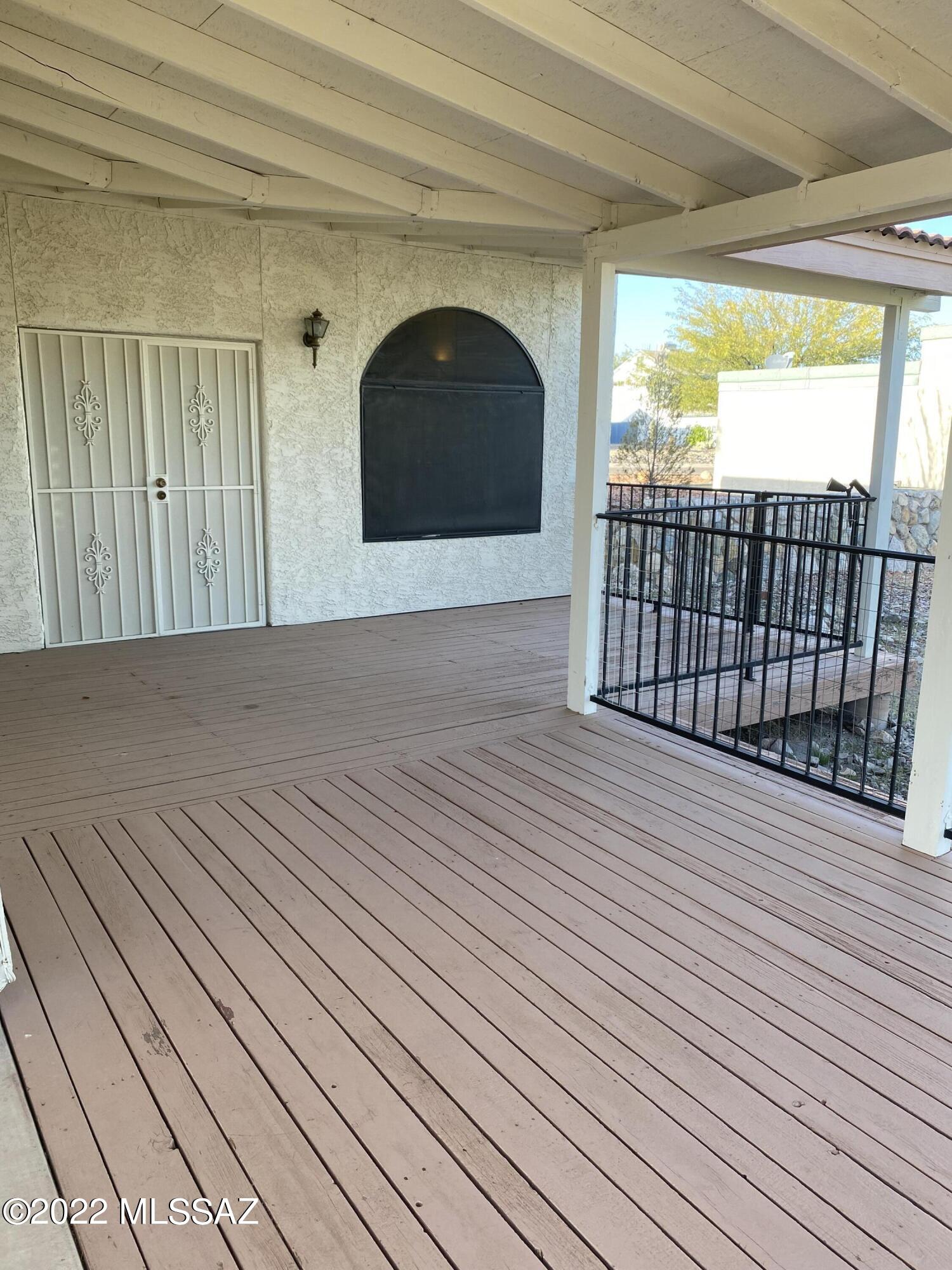 Saddlewood Ranch (1-285) - Residential Lease