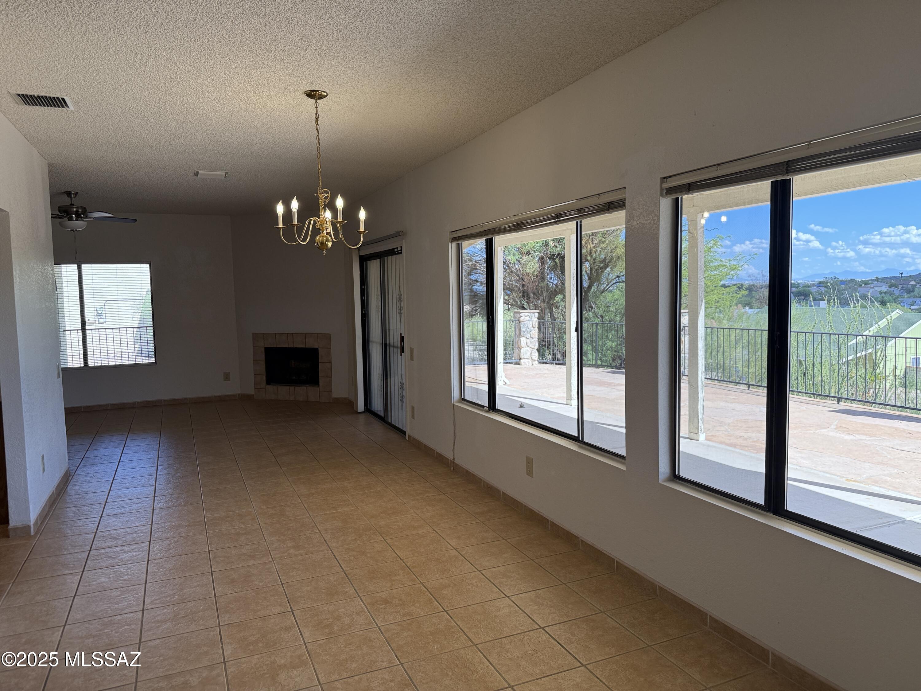 Saddlewood Ranch (1-285) - Residential Lease
