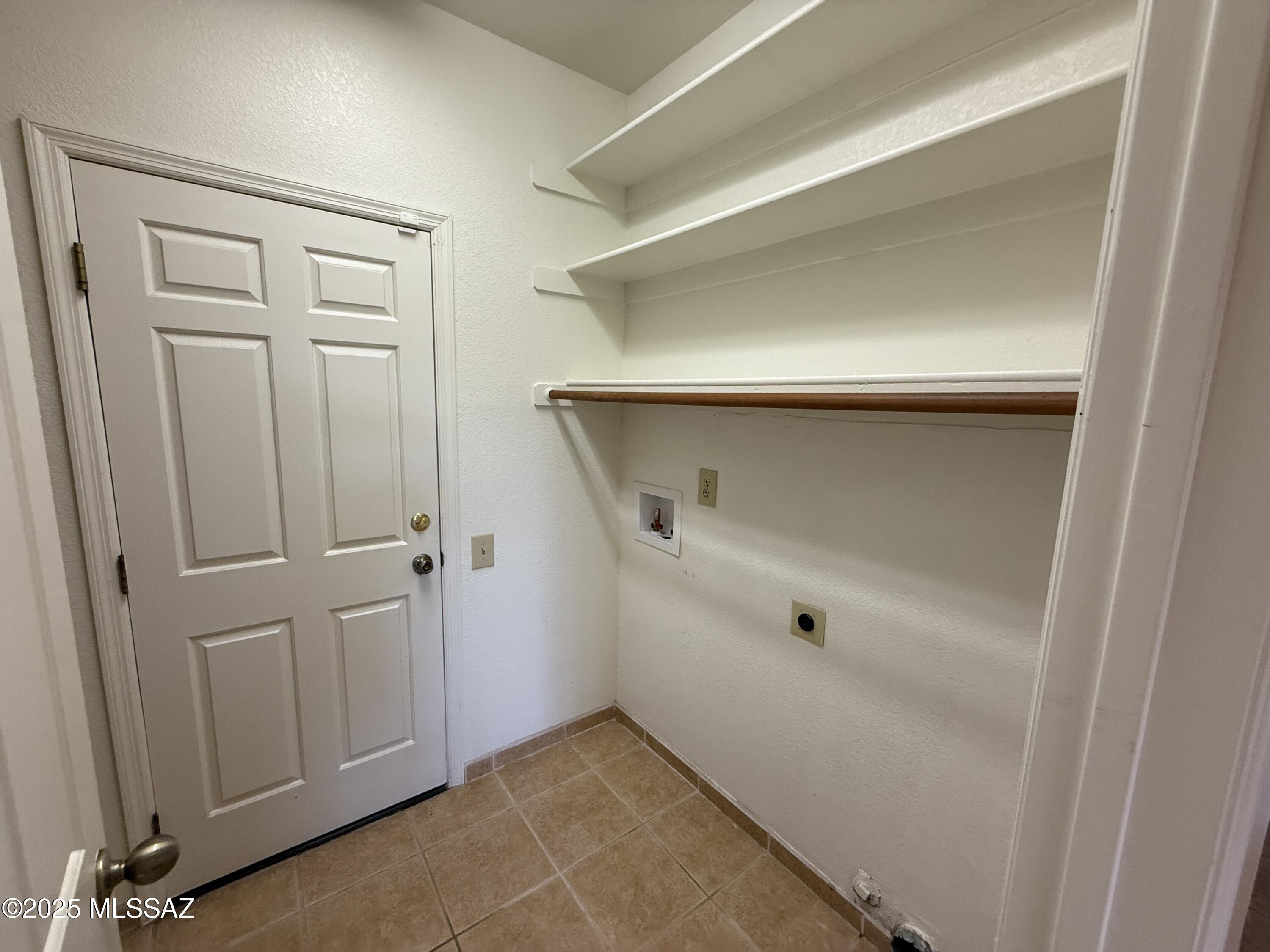 Saddlewood Ranch (1-285) - Residential Lease
