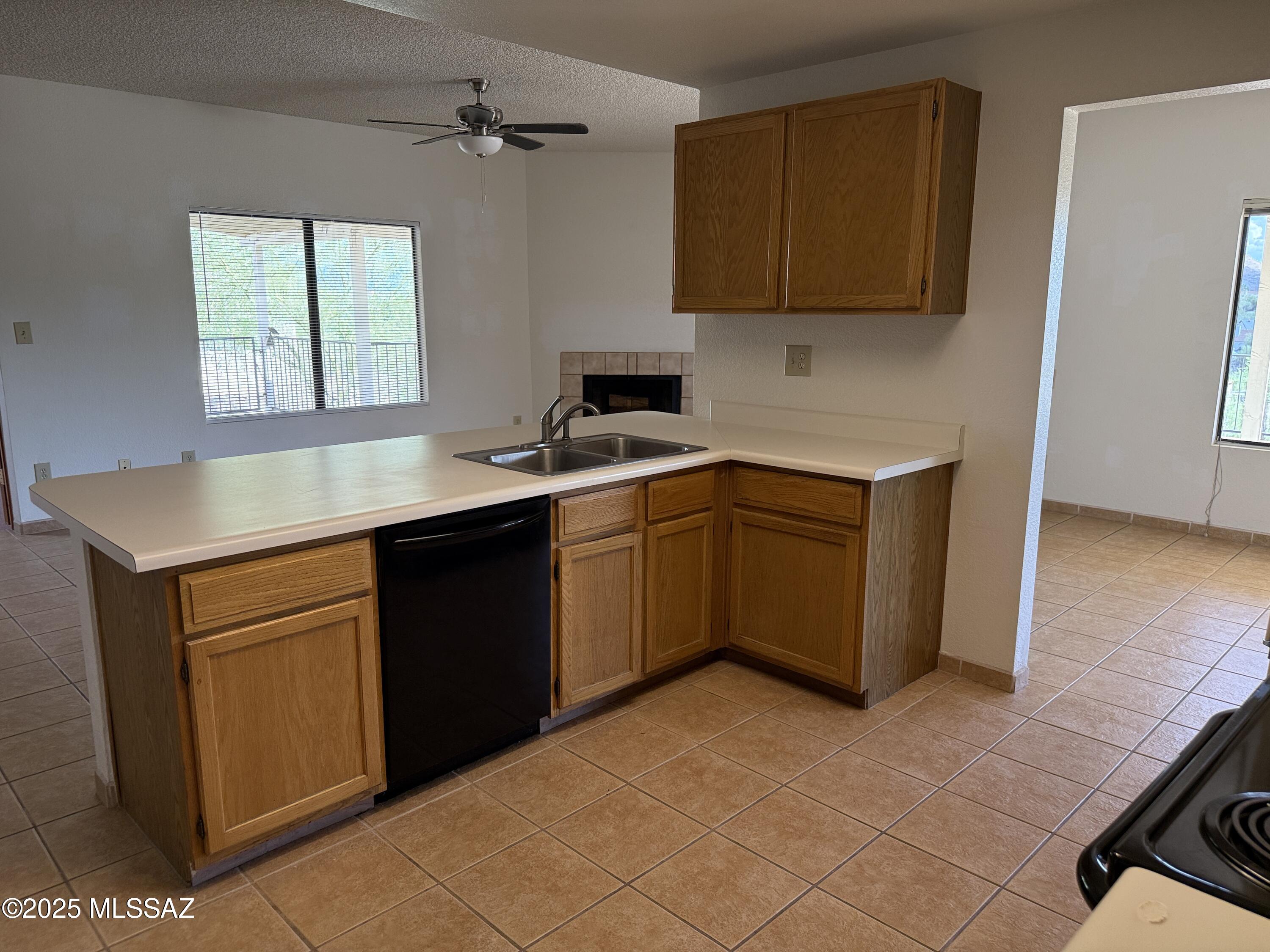 Saddlewood Ranch (1-285) - Residential Lease