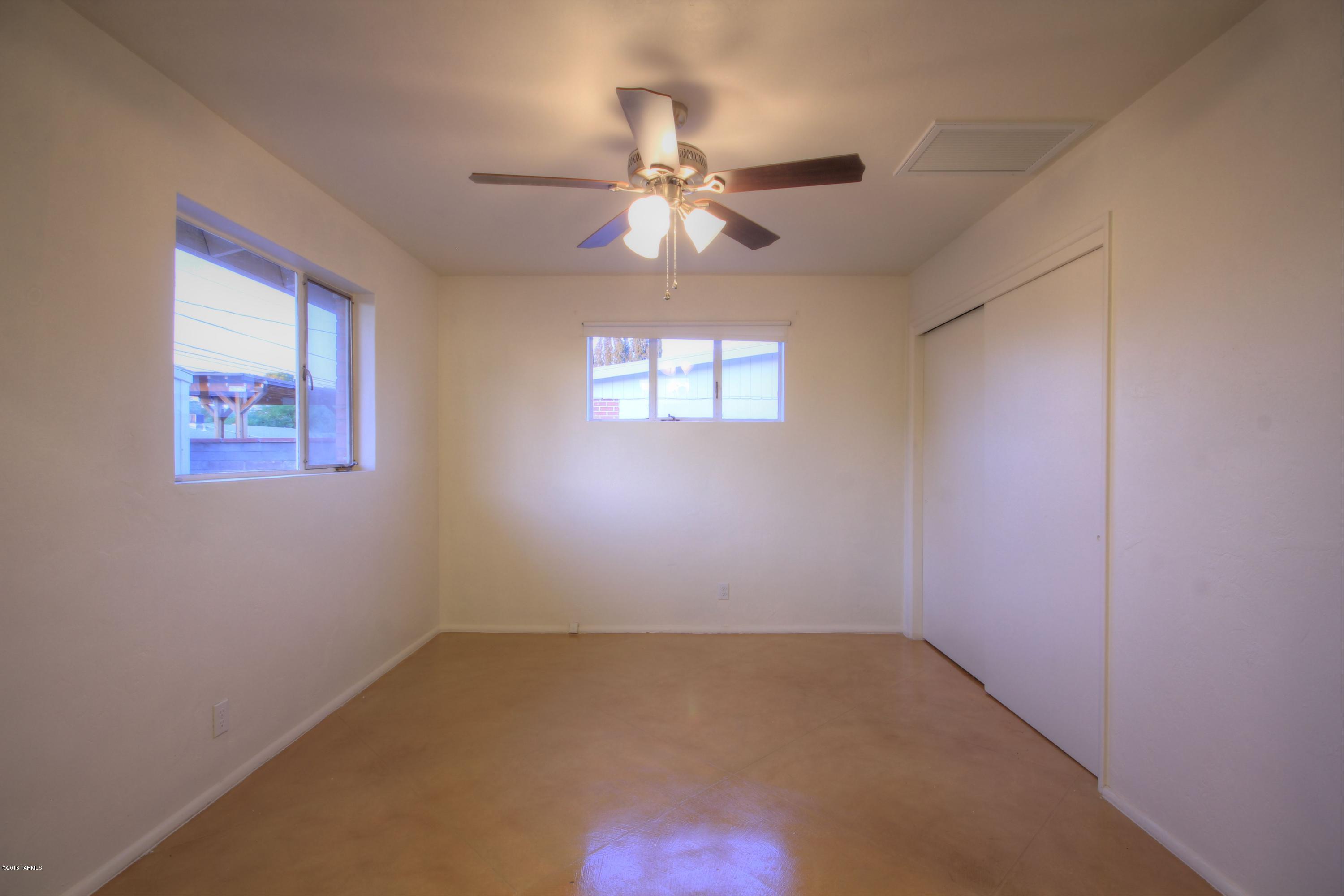 San Fernando Village - Residential