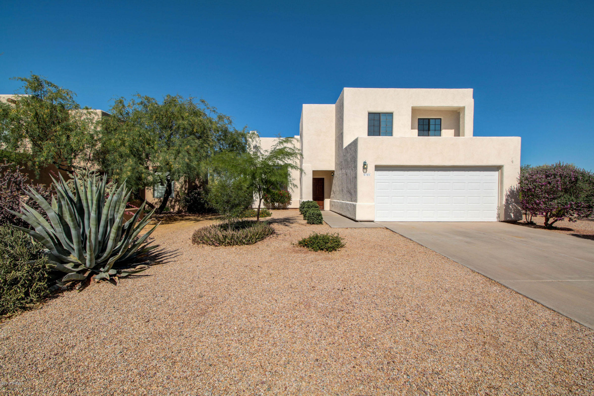 Views and land all around! HOA owns land to the north and west, so no homes will ever block those views.  Recently painted inside and out, New kitchen hardware, new  microwave and dishwasher, new carpet, and ready for new owners! Unique master bedroom with an extra private room for office, den, or simply reading and enjoying quiet time.