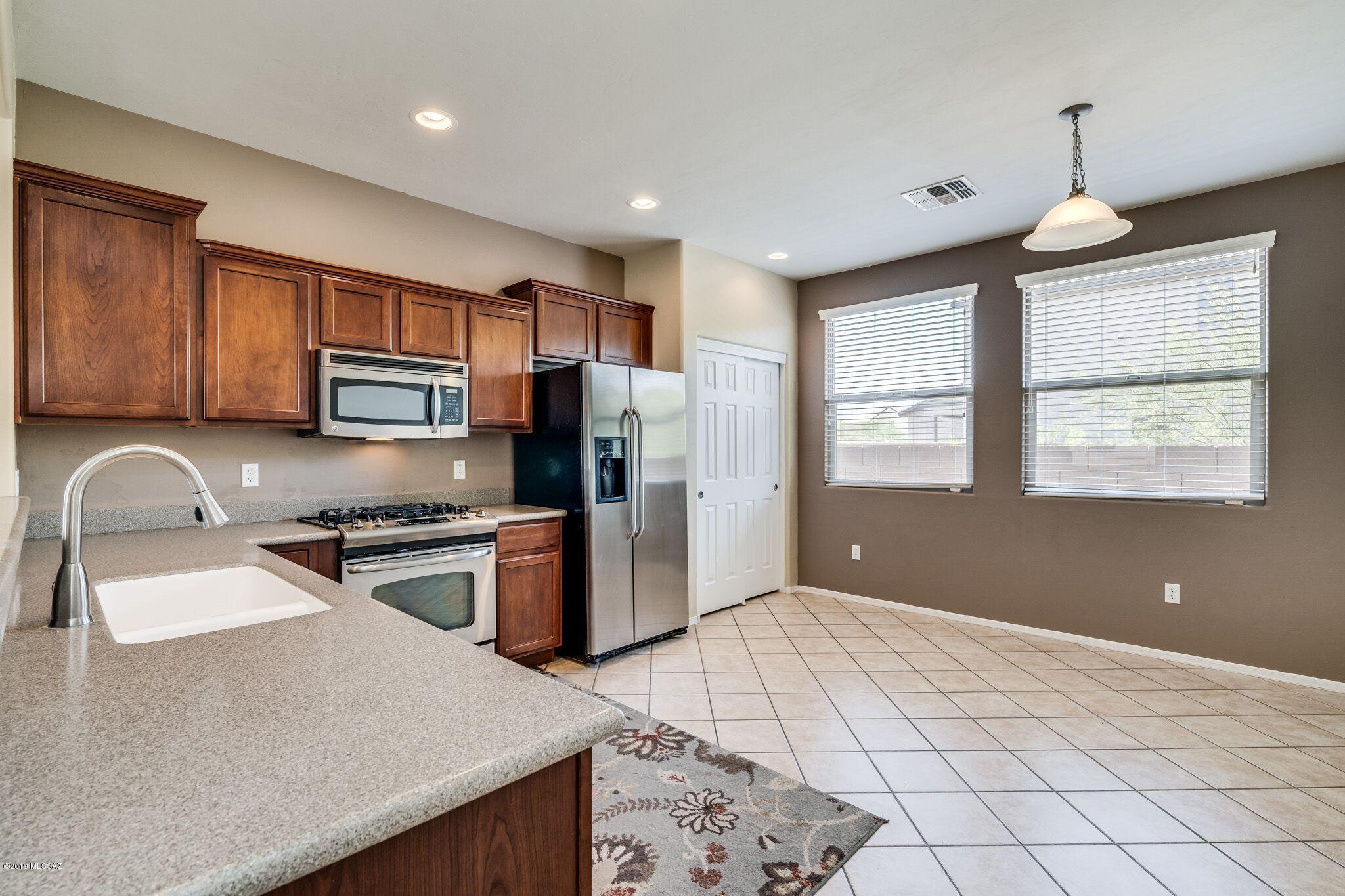 Sierra Morado Unit 2 East - Residential