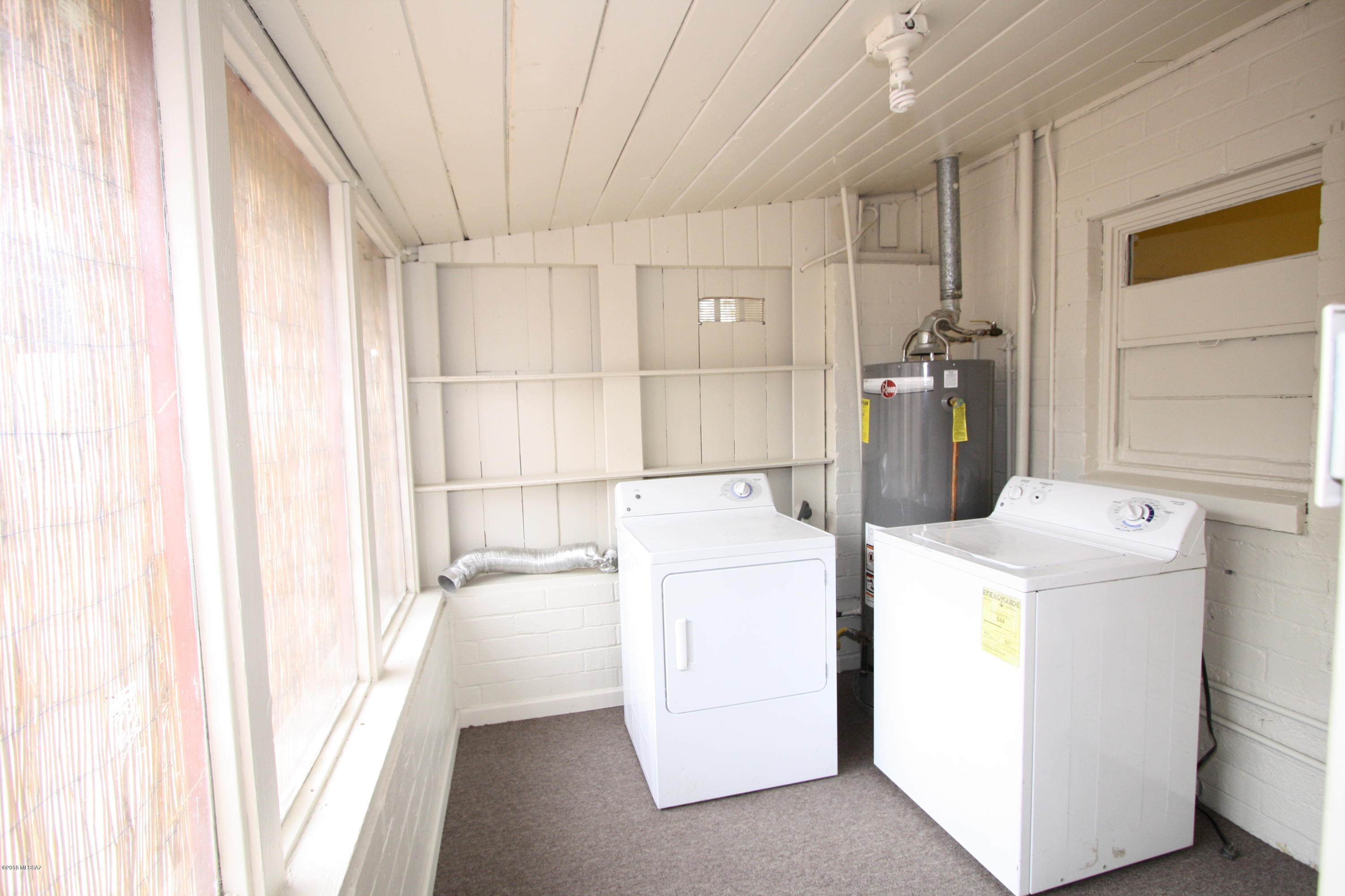 Catalina Poultry Acres NO 3 - Residential Lease