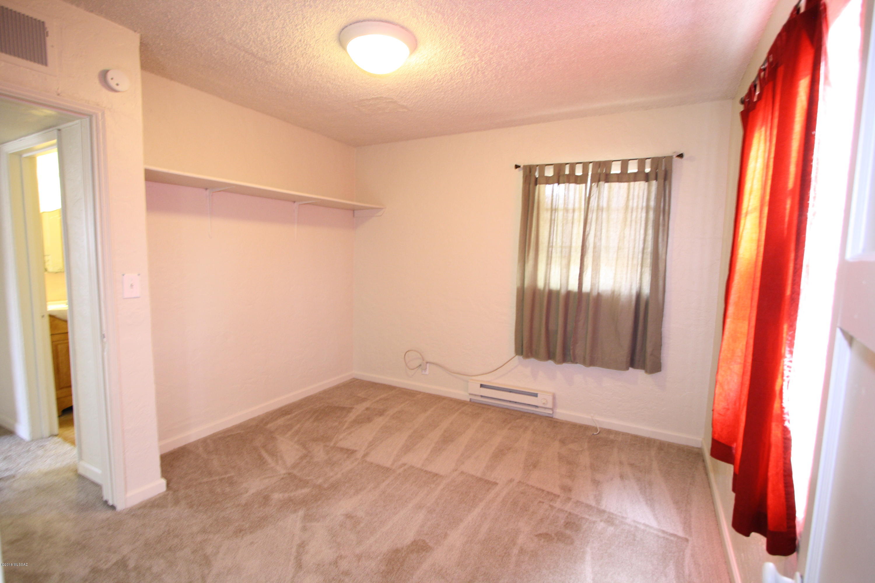 Catalina Poultry Acres NO 3 - Residential Lease