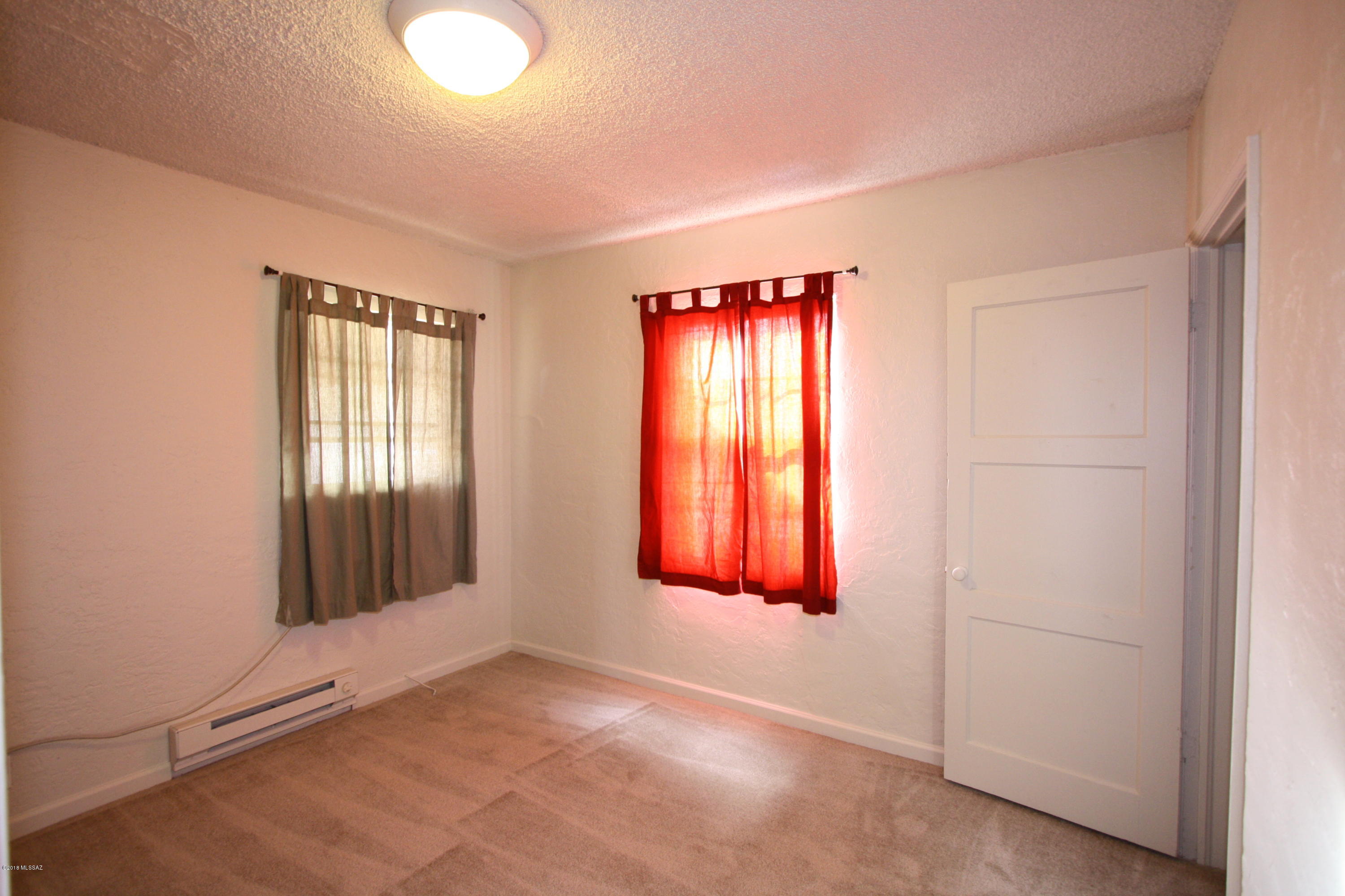 Catalina Poultry Acres NO 3 - Residential Lease