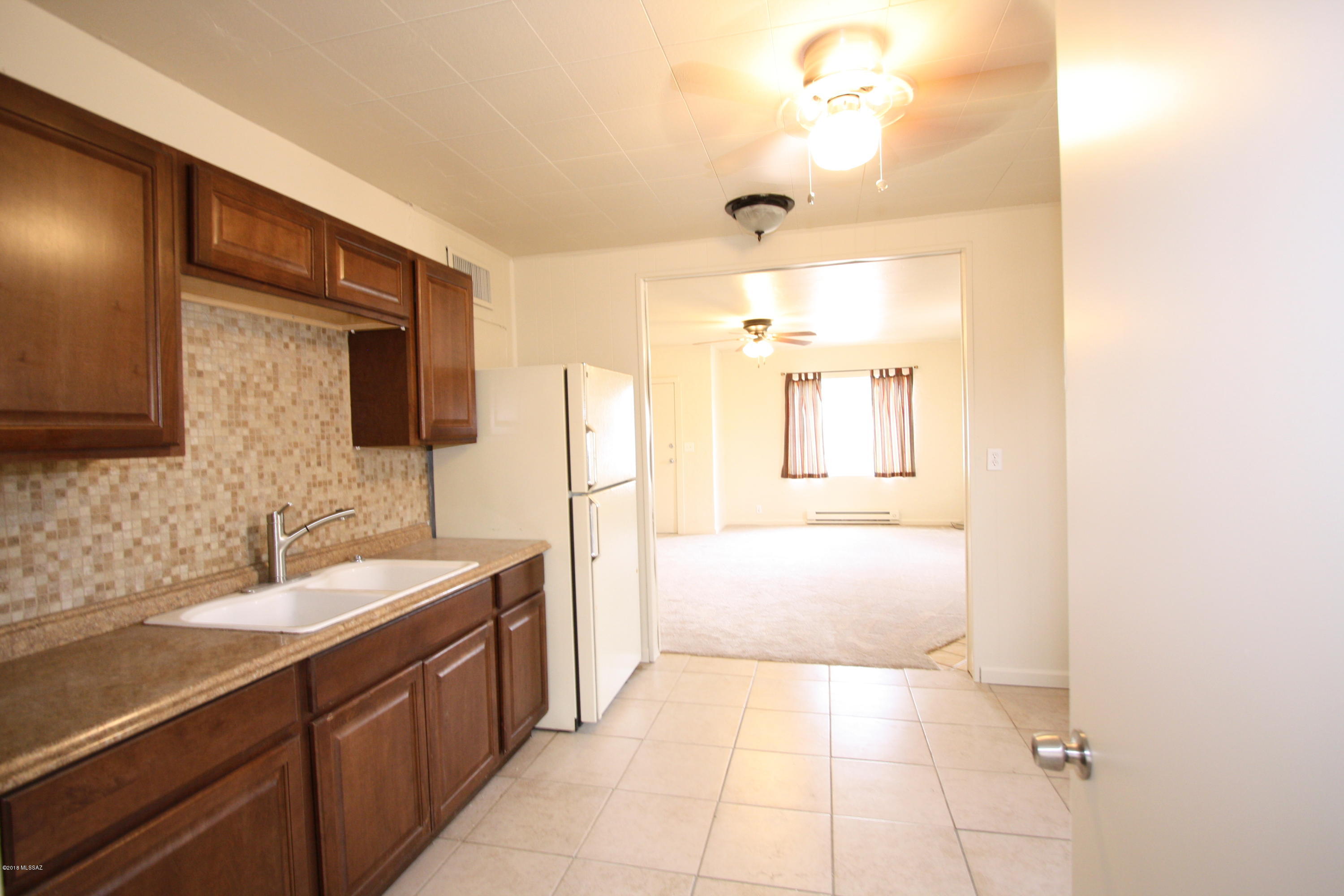 Catalina Poultry Acres NO 3 - Residential Lease