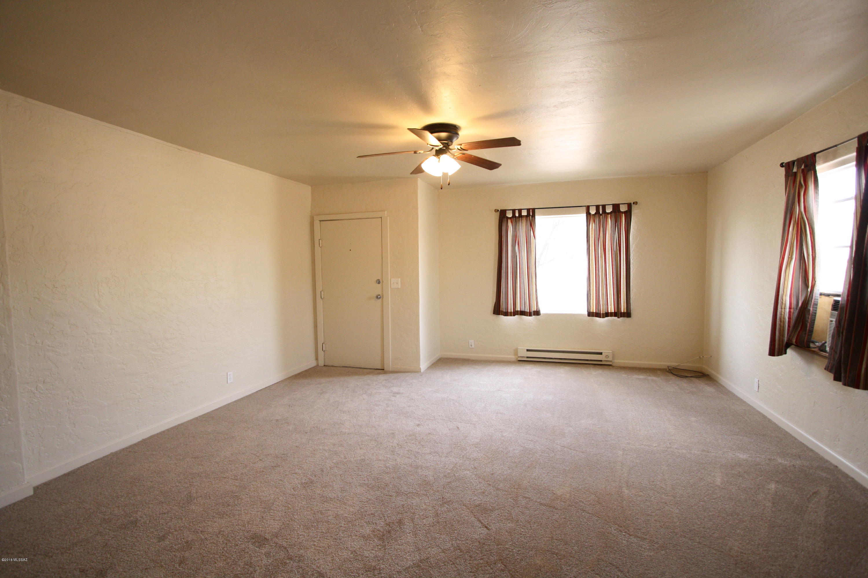 Catalina Poultry Acres NO 3 - Residential Lease