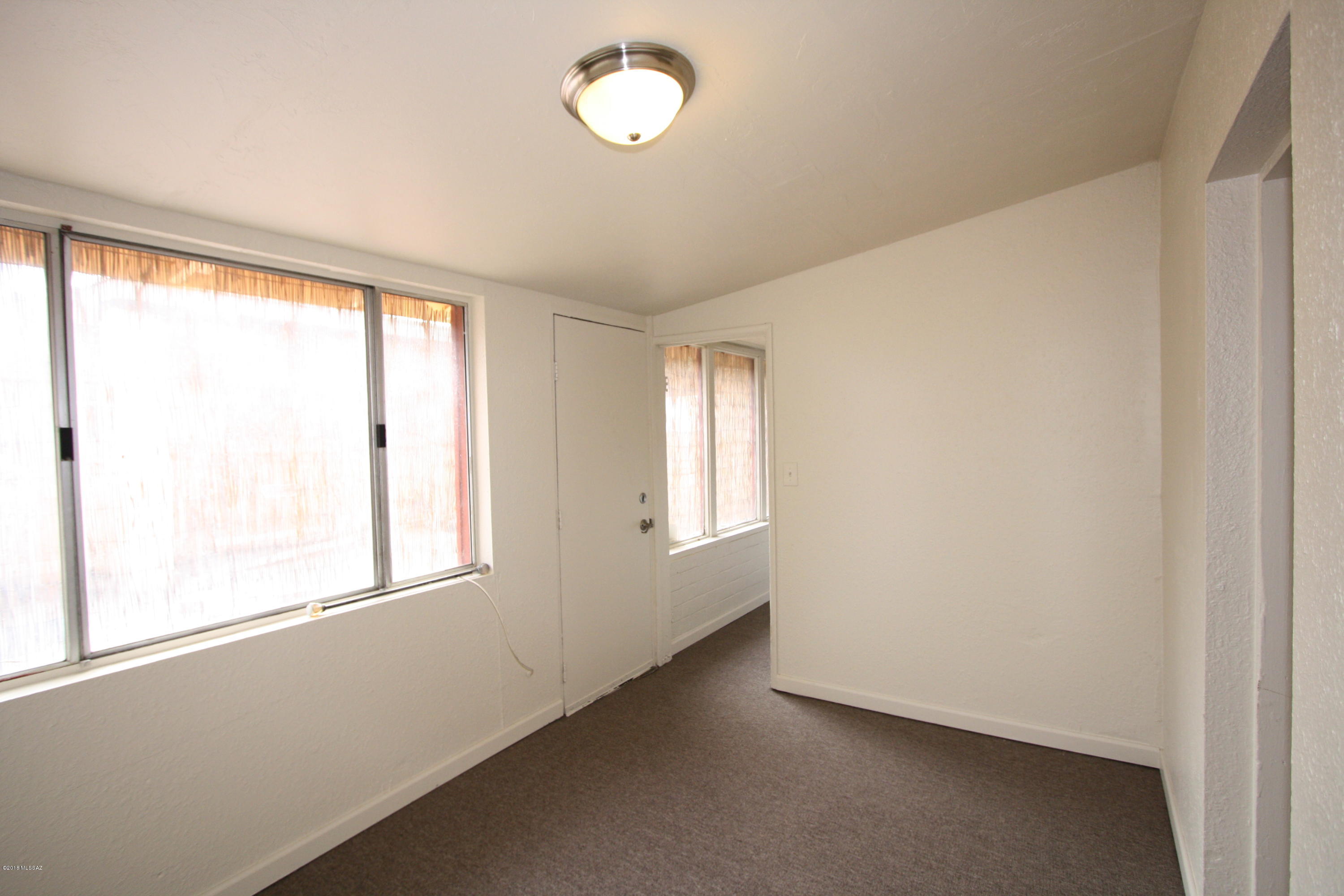Catalina Poultry Acres NO 3 - Residential Lease