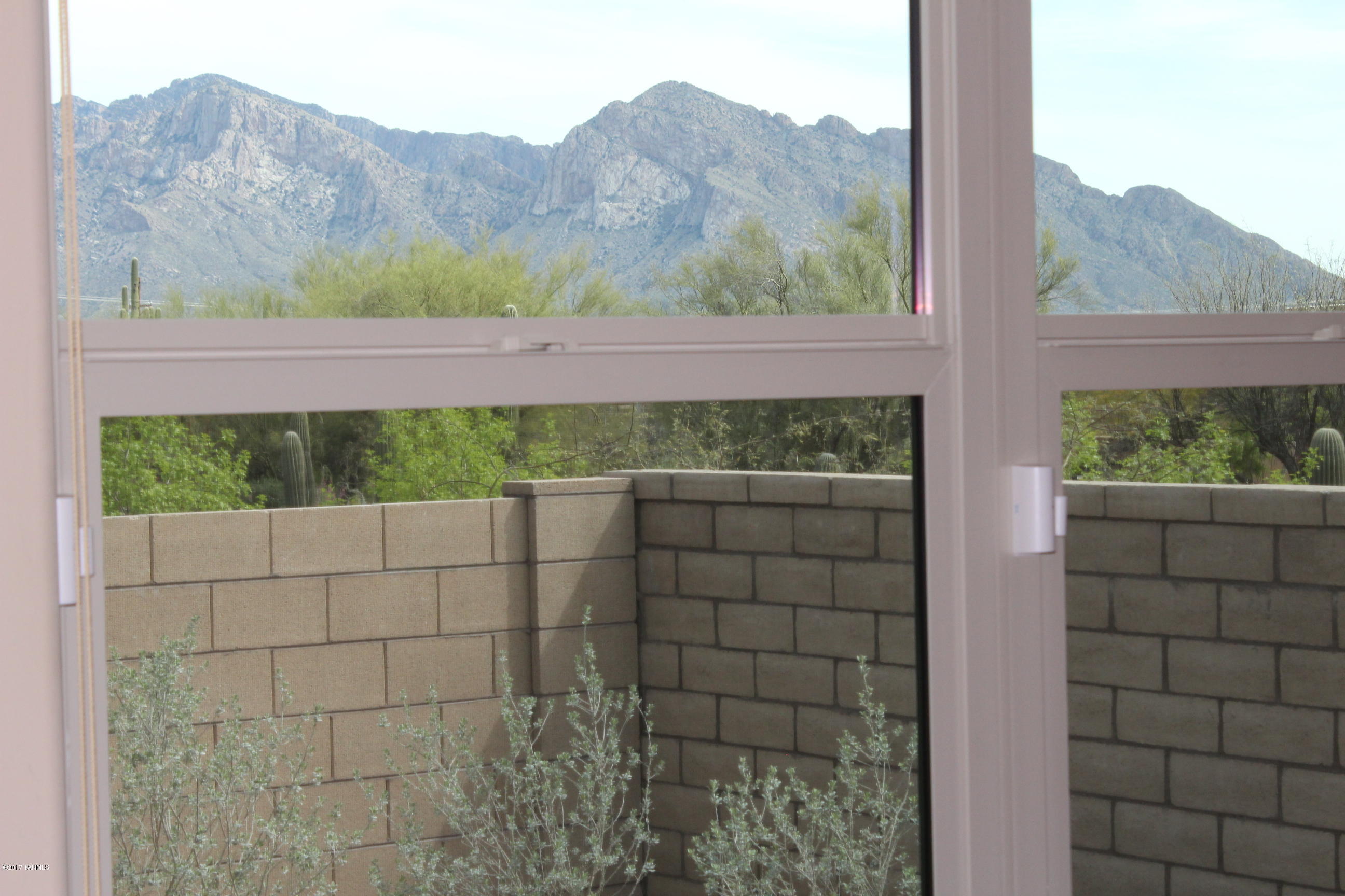 Rancho De Plata SQ20132830156 - Residential