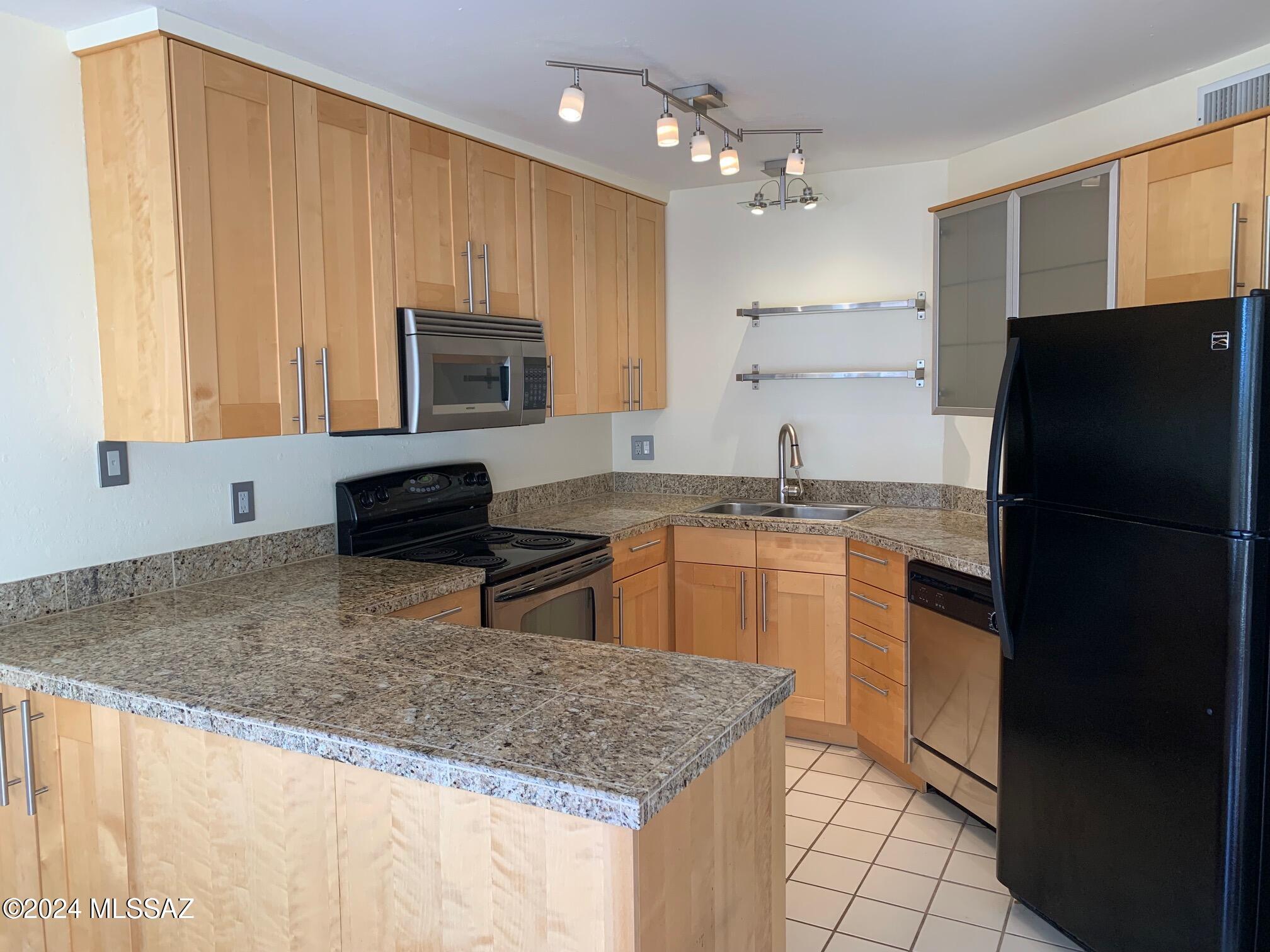 Canyon View At Ventana Condominium (1-264) - Residential Lease