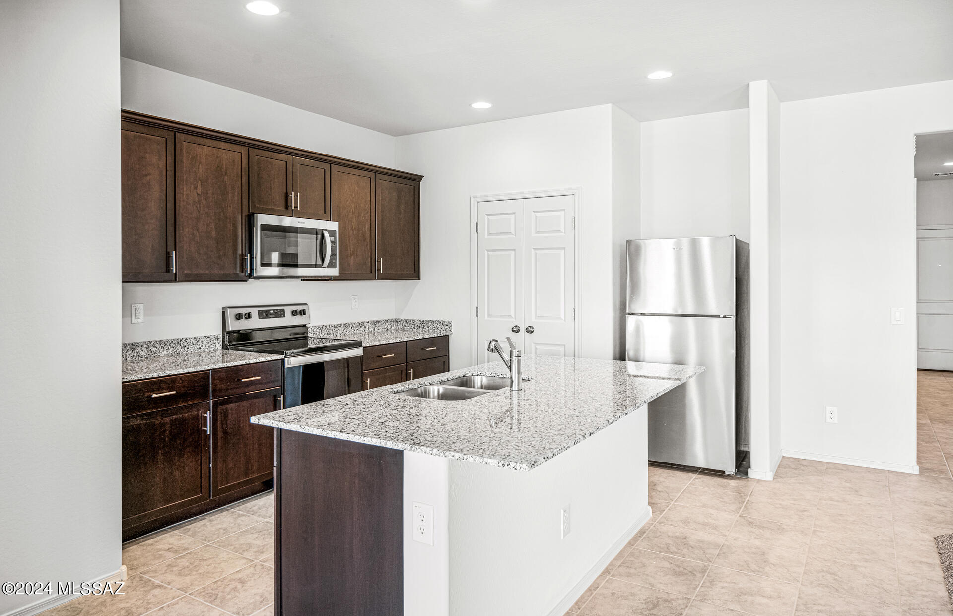 La Estancia De Tucson SQ20182610609 - Residential