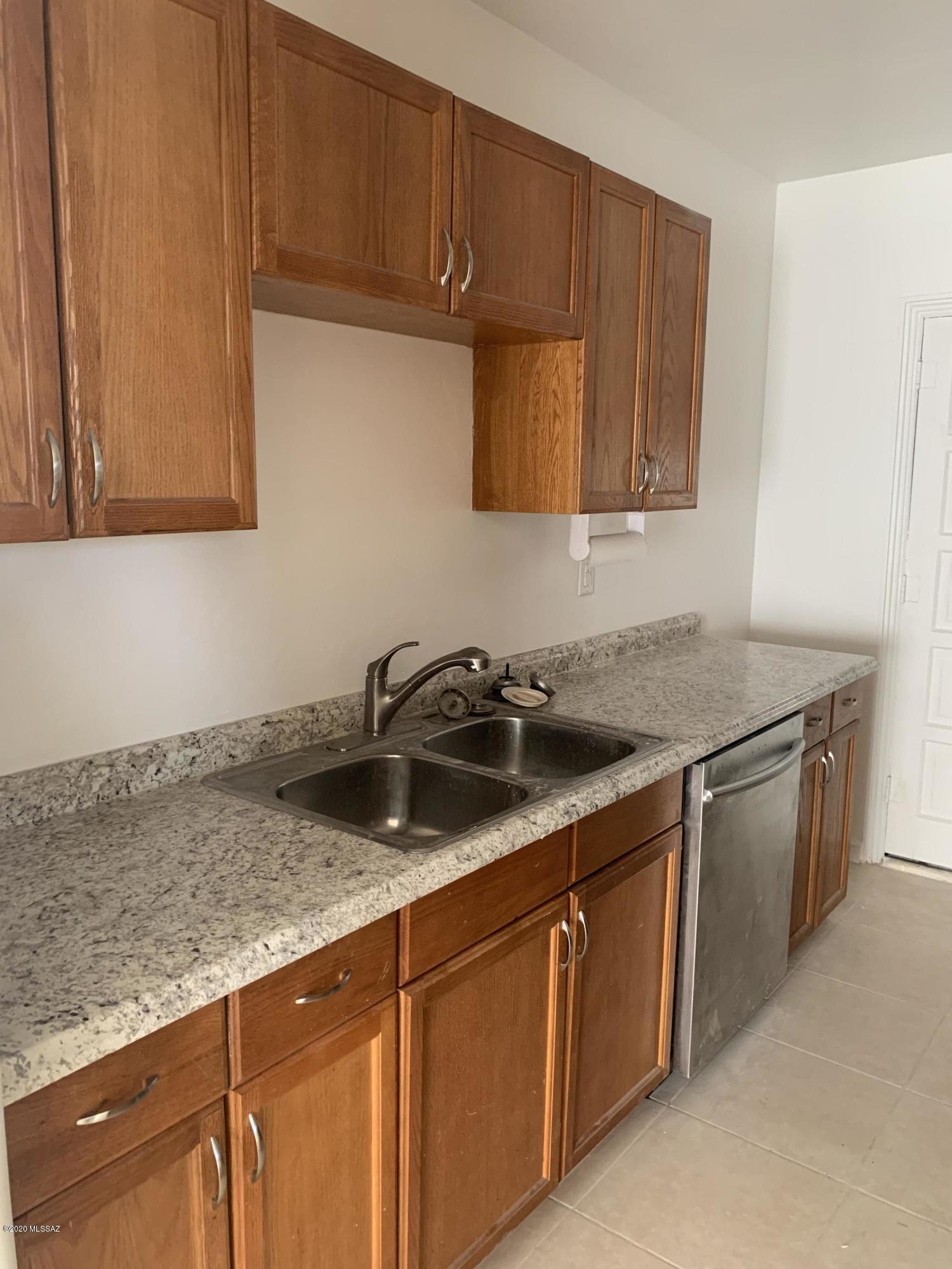 Unsubdivided - Residential Lease