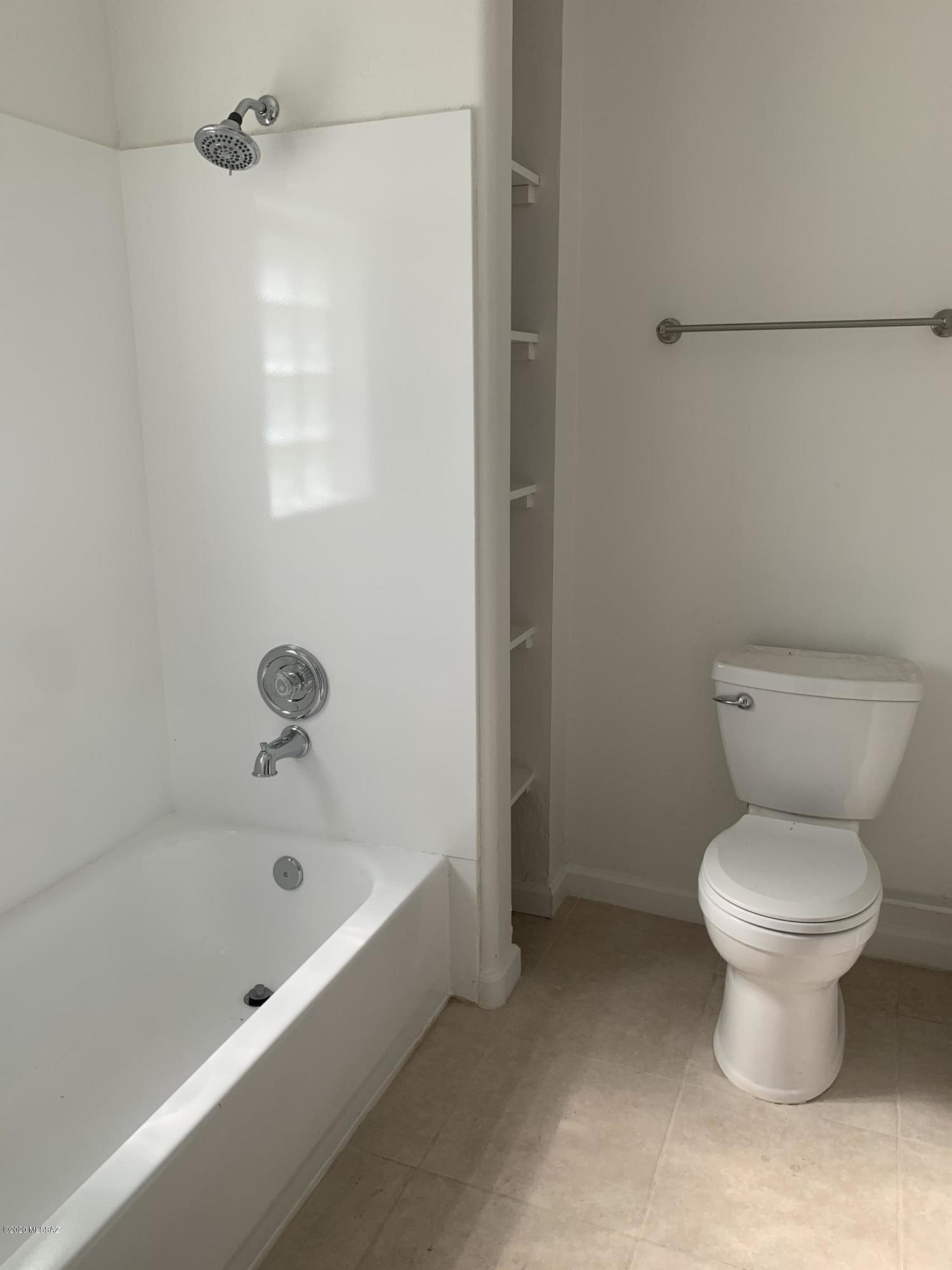 Unsubdivided - Residential Lease