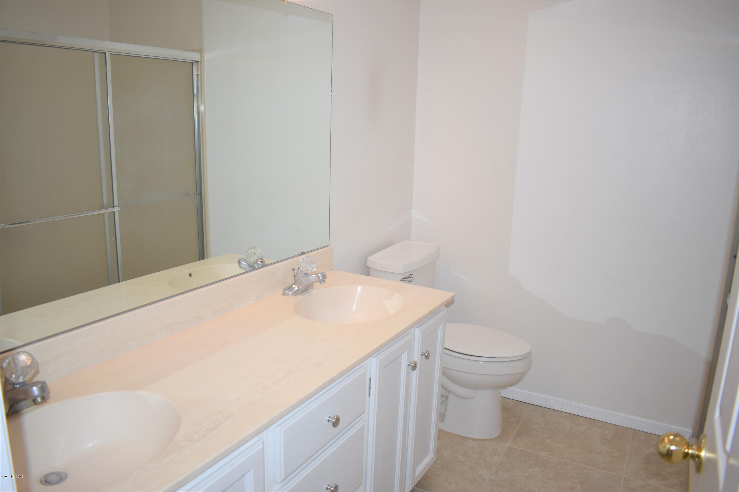 Valle Del Oro Townhomes (1-90) - Residential