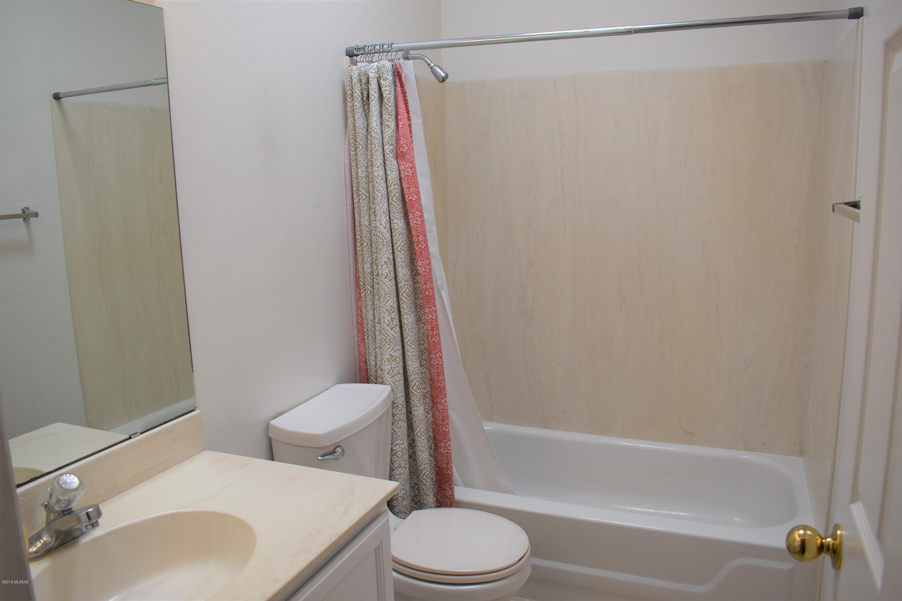 Valle Del Oro Townhomes (1-90) - Residential