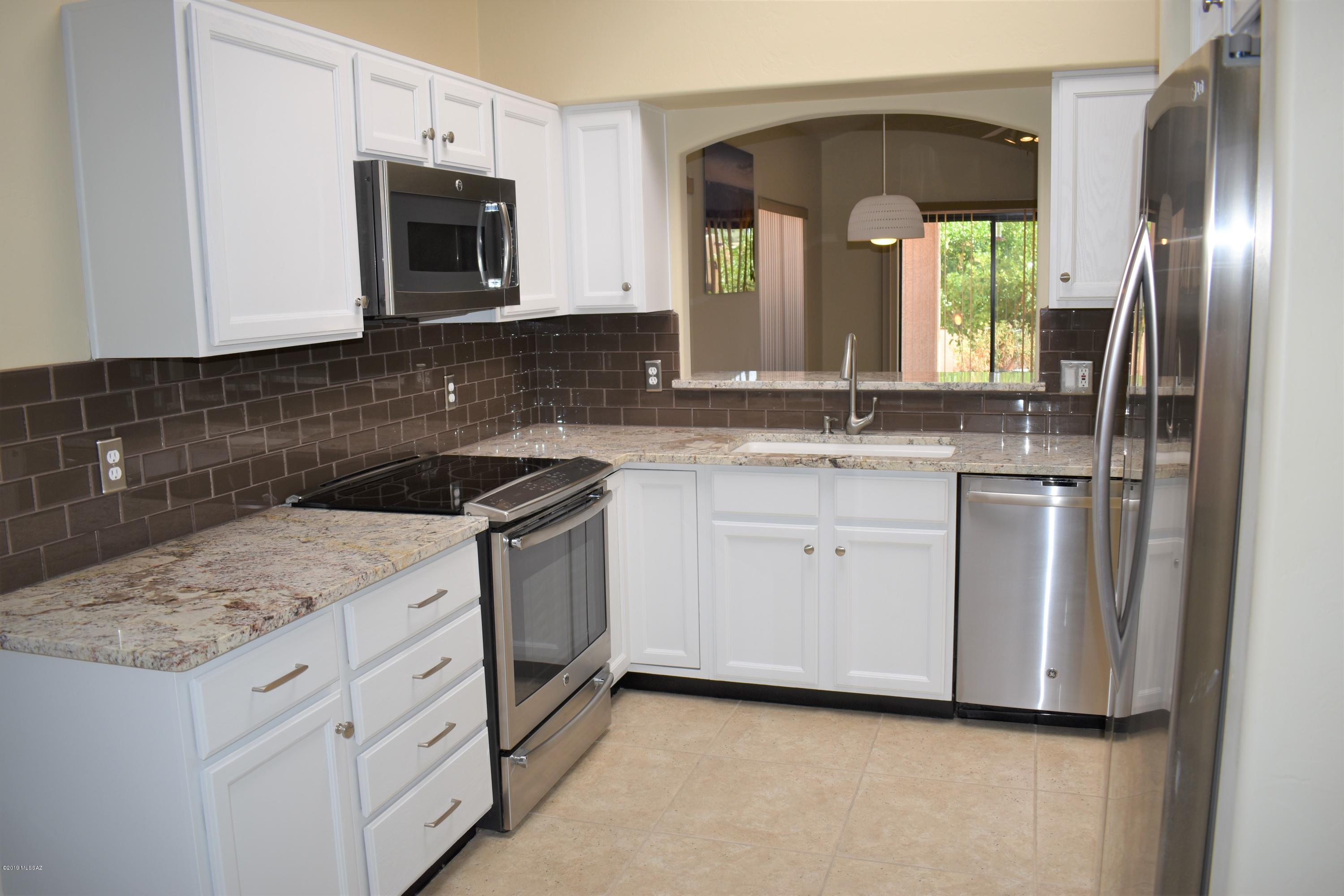 Valle Del Oro Townhomes (1-90) - Residential