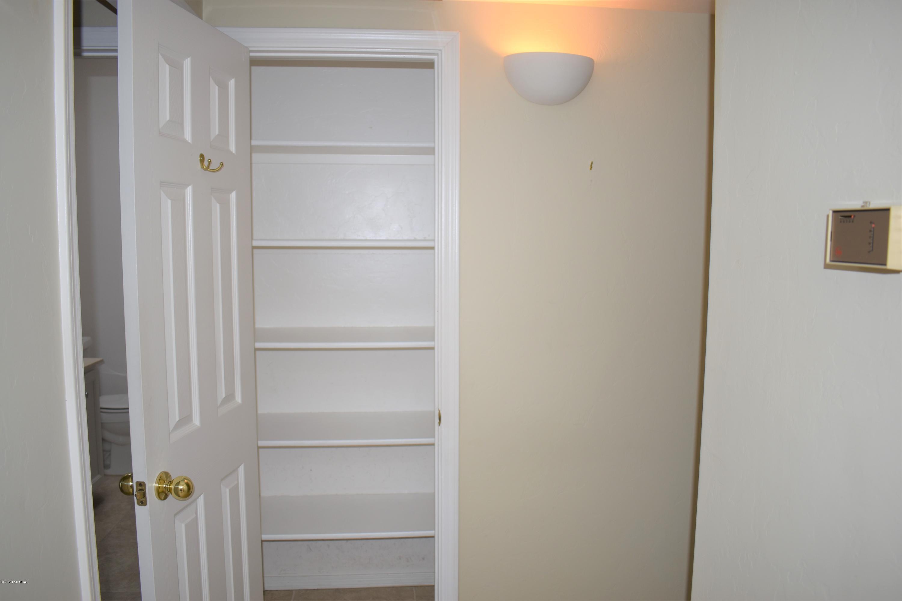Valle Del Oro Townhomes (1-90) - Residential