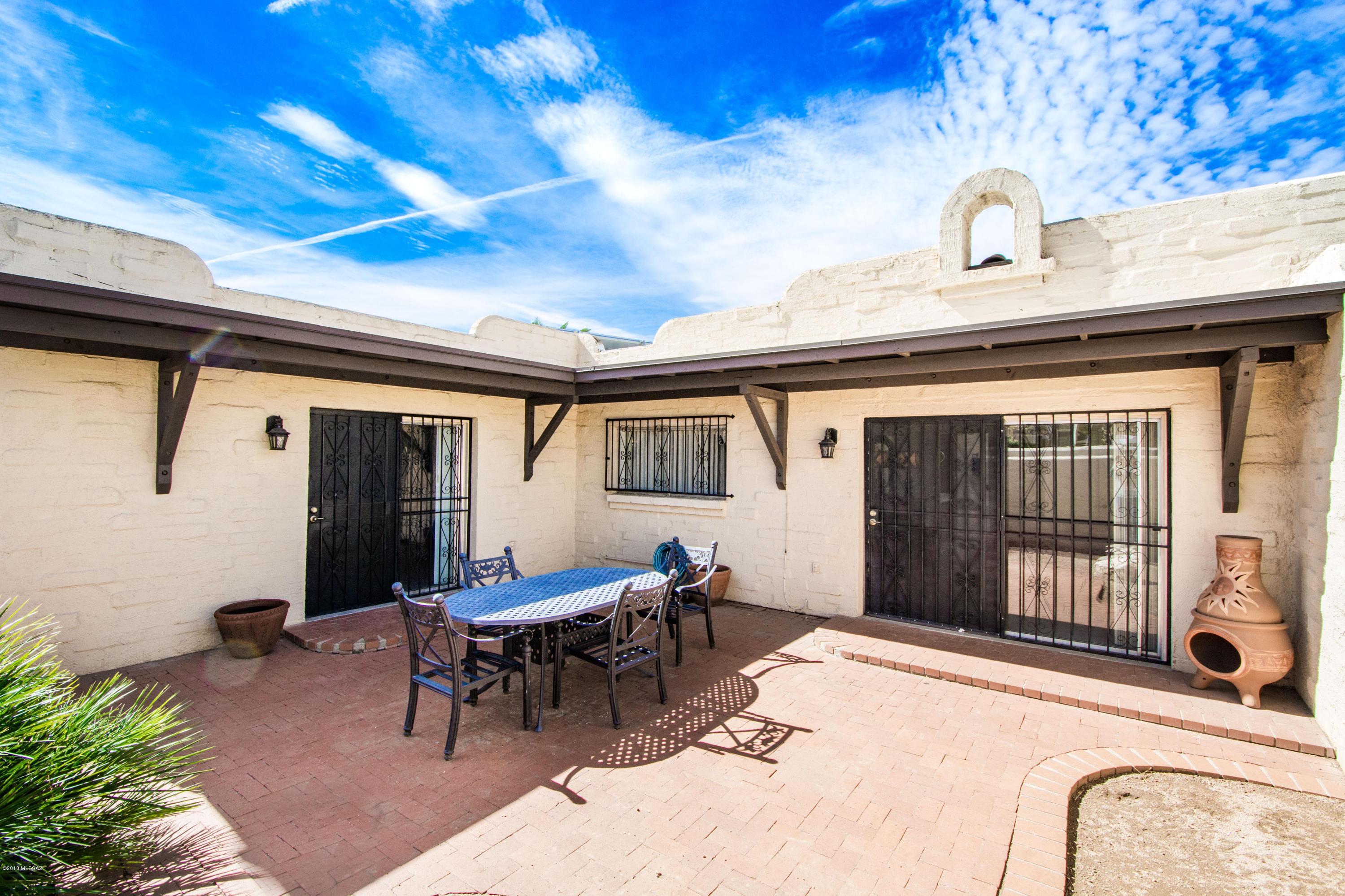 Pueblo Villas East (1-36) - Residential