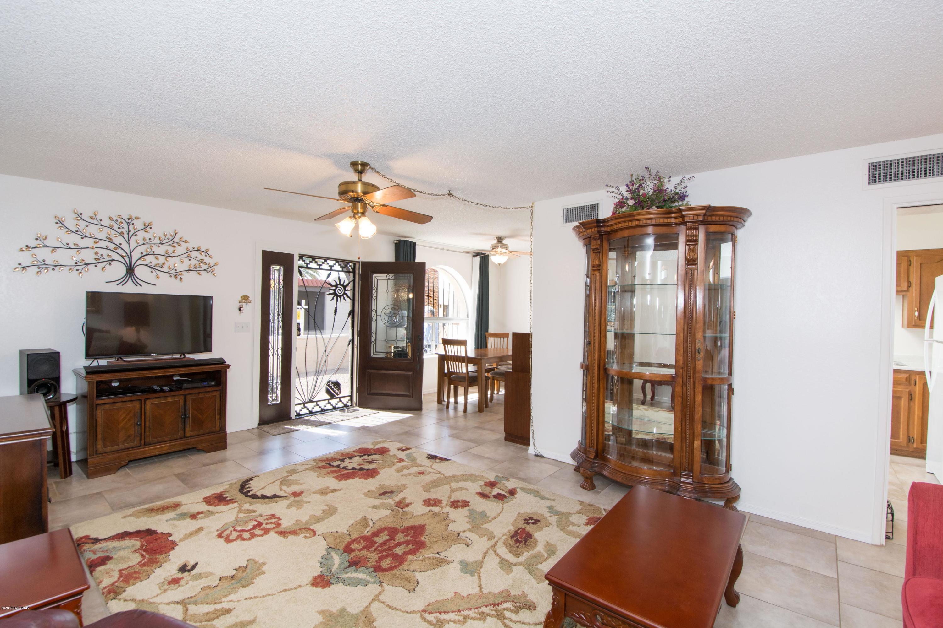 Pueblo Villas East (1-36) - Residential
