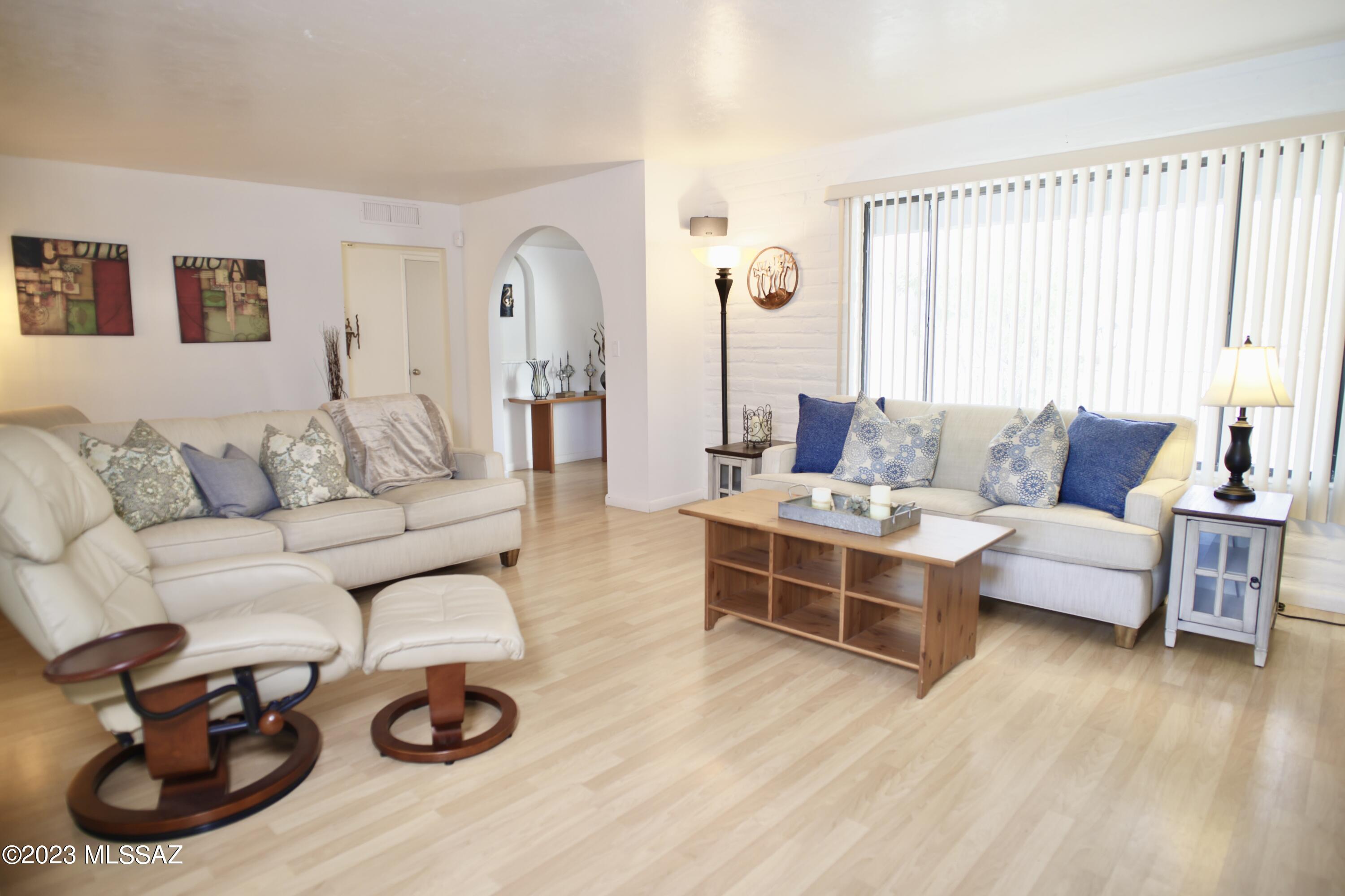Las Brisas Estates NO. 2 (2, 5-15, 32 & 33) - Residential Lease