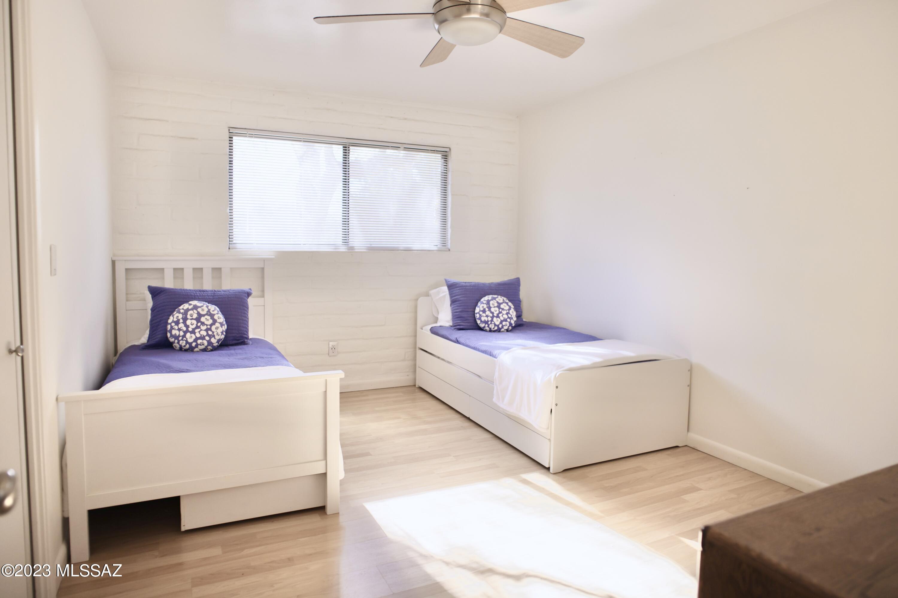 Las Brisas Estates NO. 2 (2, 5-15, 32 & 33) - Residential Lease