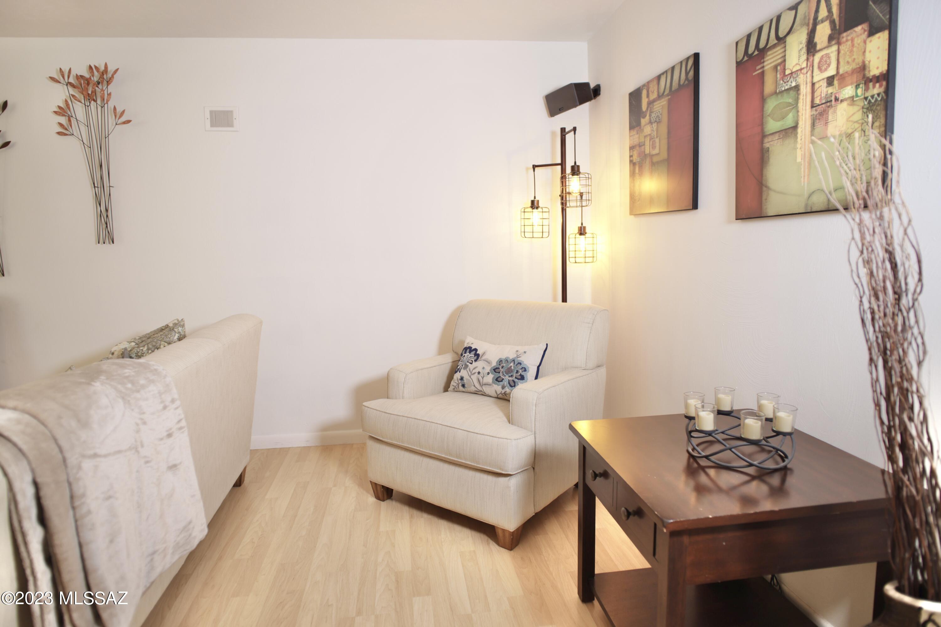 Las Brisas Estates NO. 2 (2, 5-15, 32 & 33) - Residential Lease
