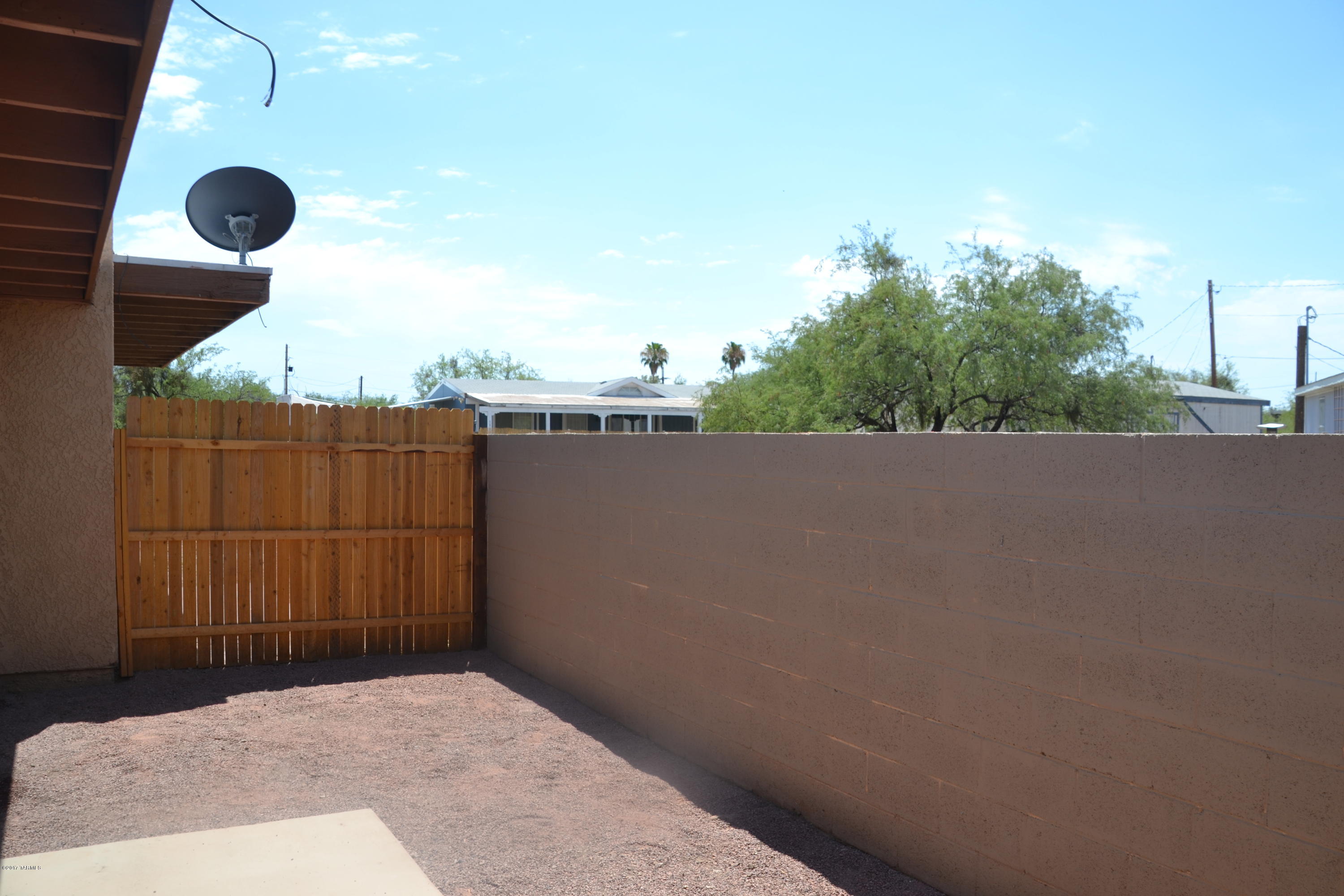 El Rio Townhomes (1-11) - Residential