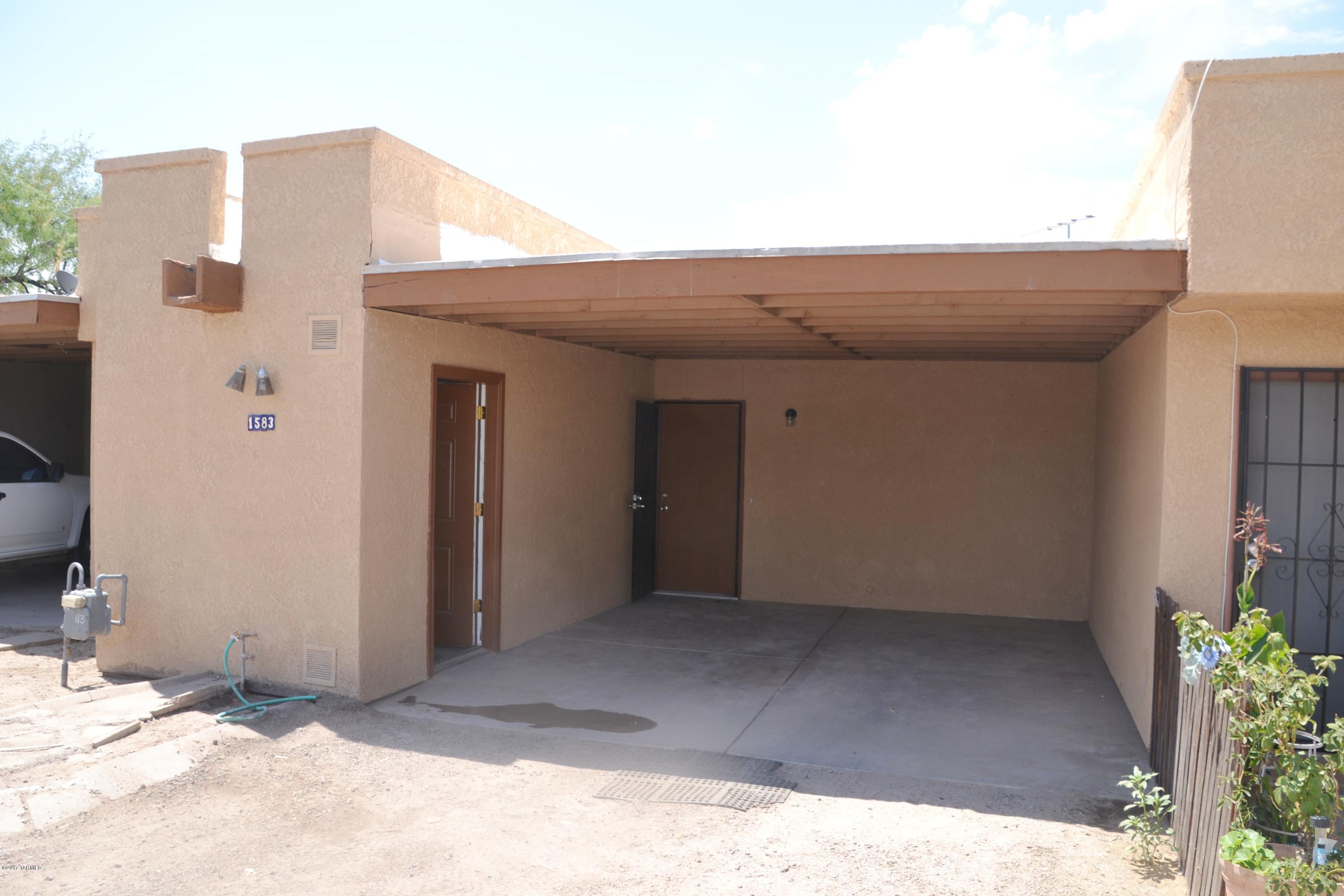 El Rio Townhomes (1-11) - Residential