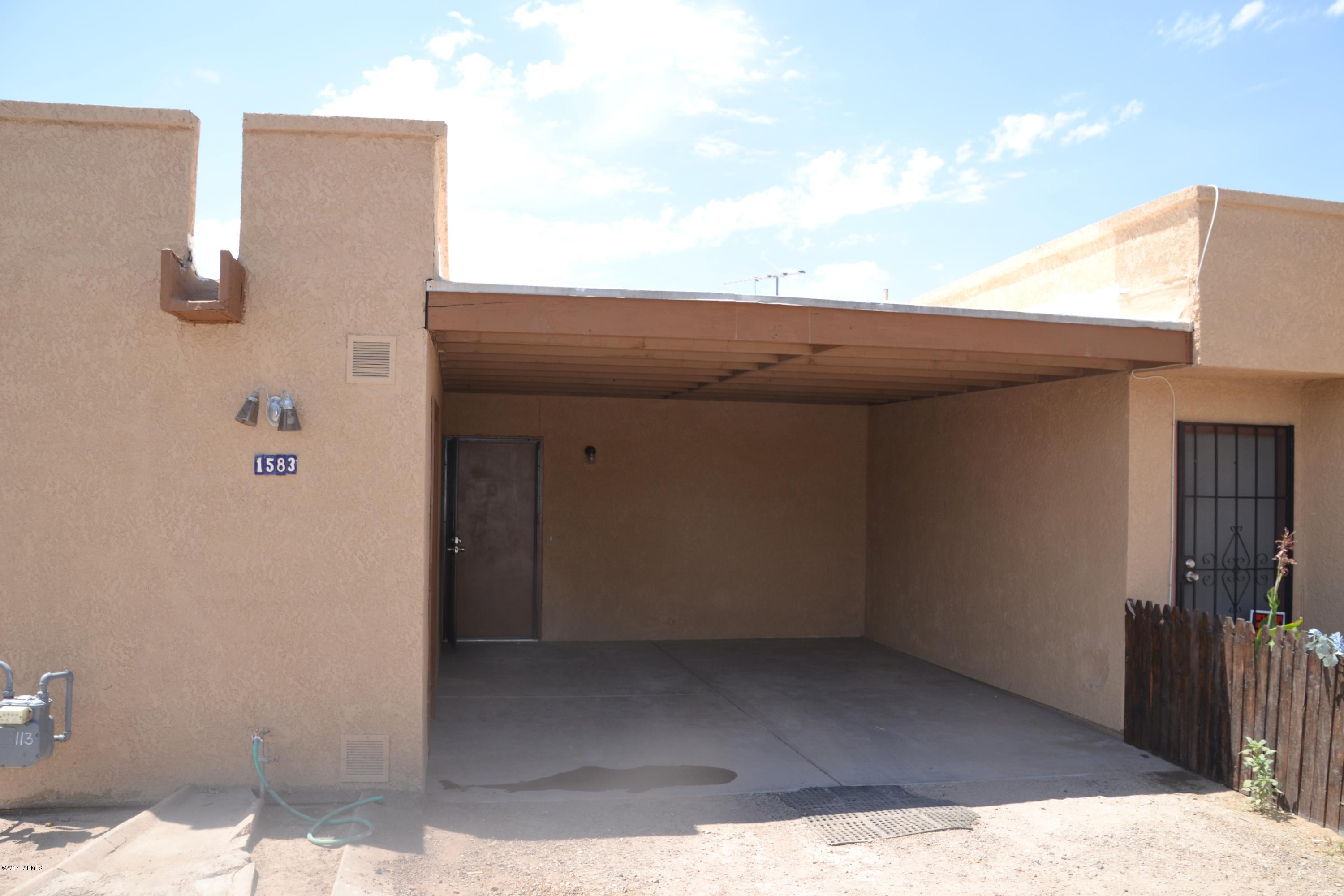 El Rio Townhomes (1-11) - Residential