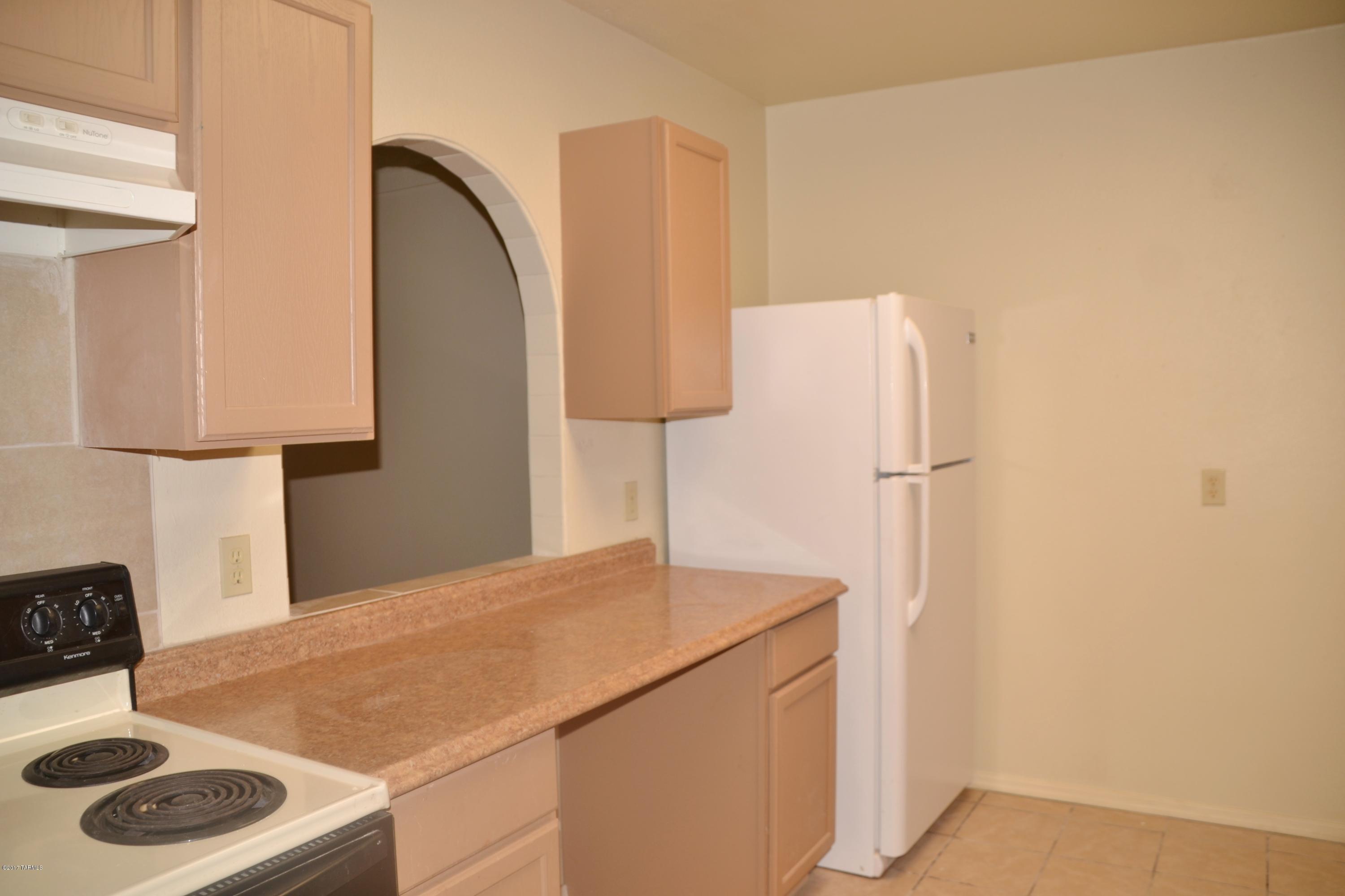 El Rio Townhomes (1-11) - Residential