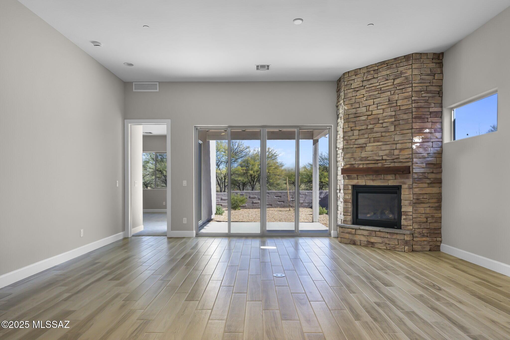 Barrio Sentinel Hill - Residential