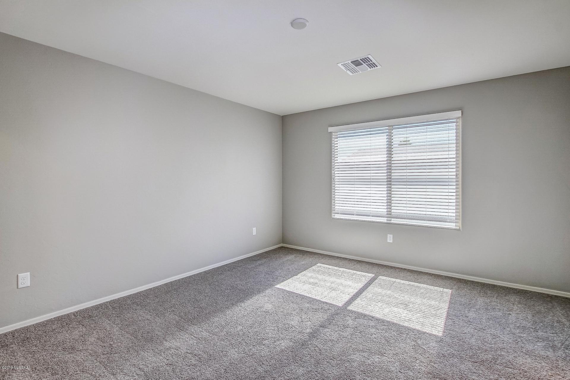 Oakmore At Midvale (1-65) - Residential