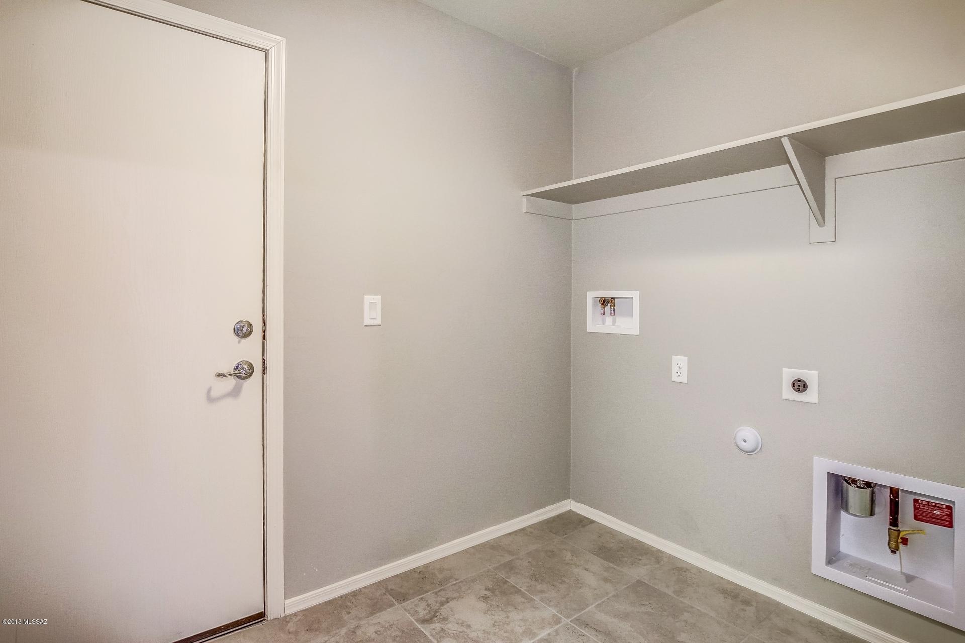 Oakmore At Midvale (1-65) - Residential