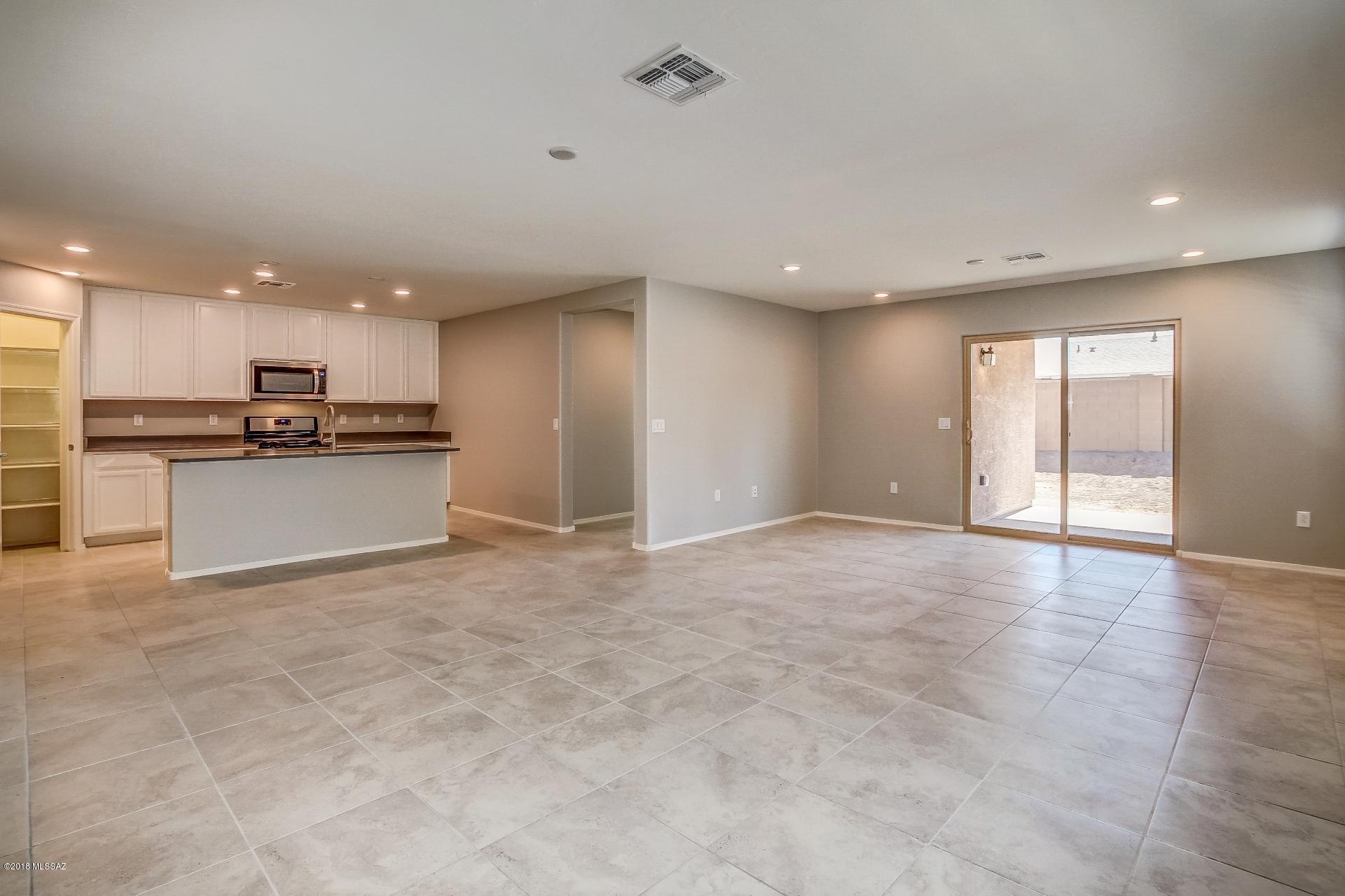 Oakmore At Midvale (1-65) - Residential