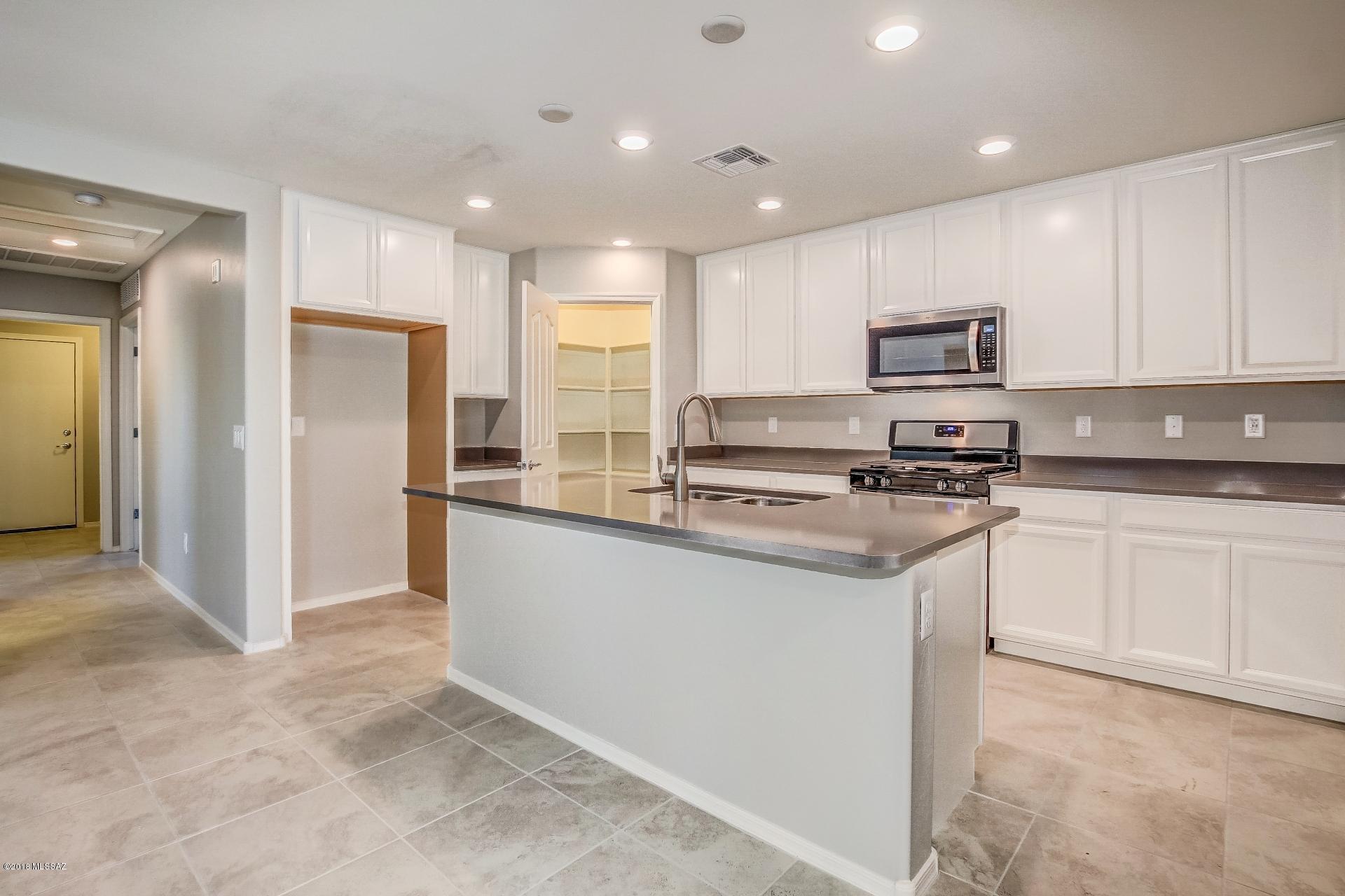 Oakmore At Midvale (1-65) - Residential