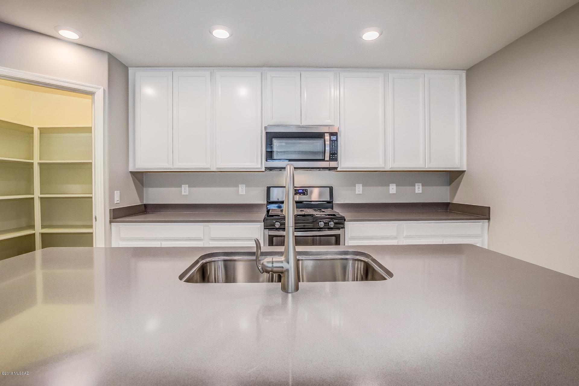 Oakmore At Midvale (1-65) - Residential