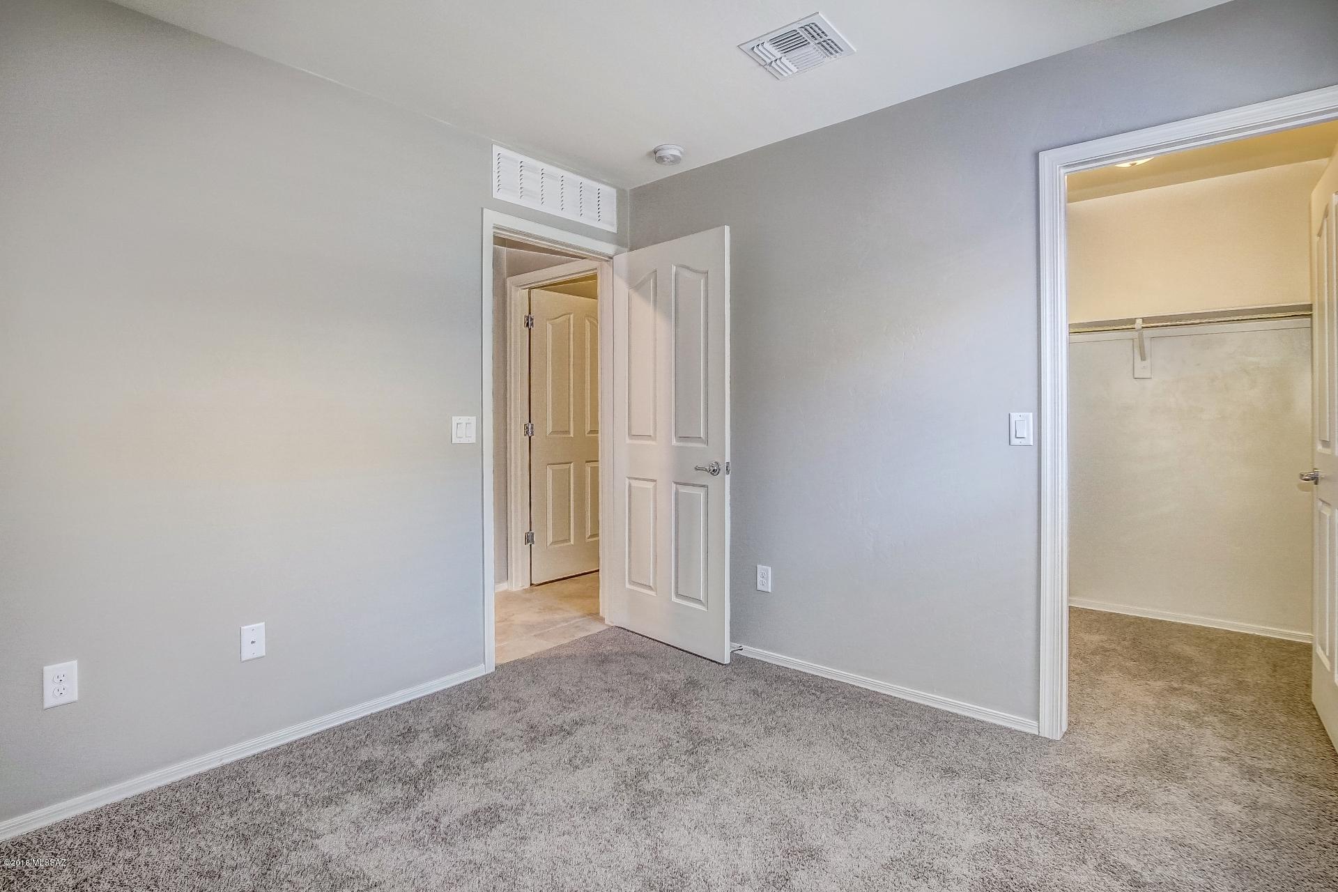 Oakmore At Midvale (1-65) - Residential