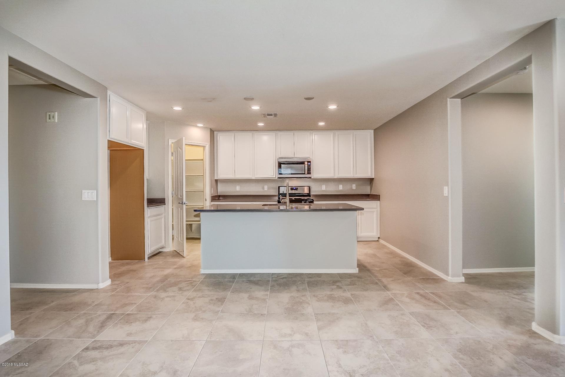 Oakmore At Midvale (1-65) - Residential
