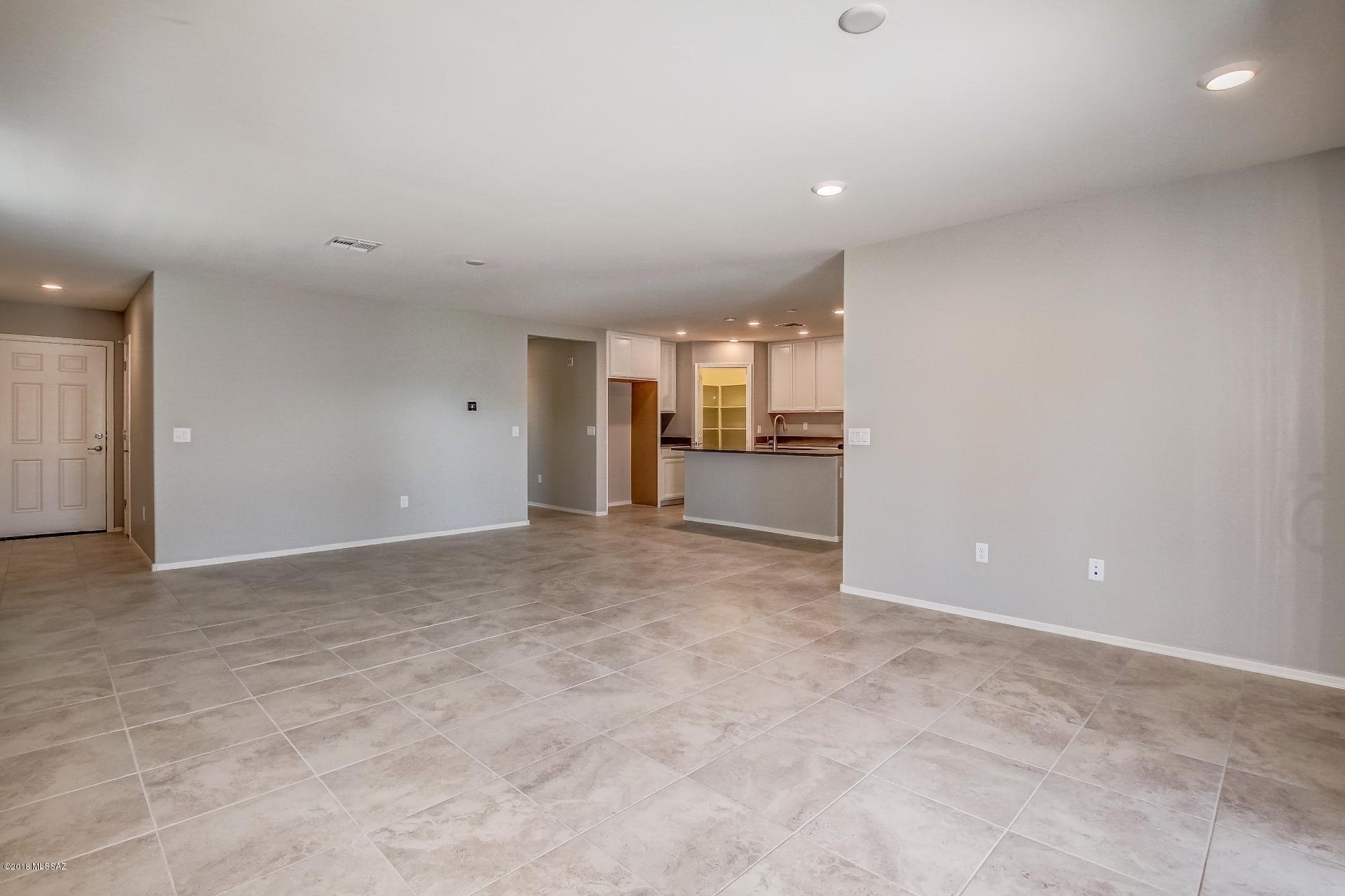 Oakmore At Midvale (1-65) - Residential