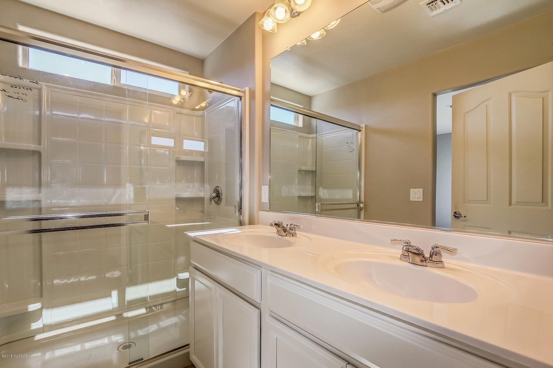 Oakmore At Midvale (1-65) - Residential